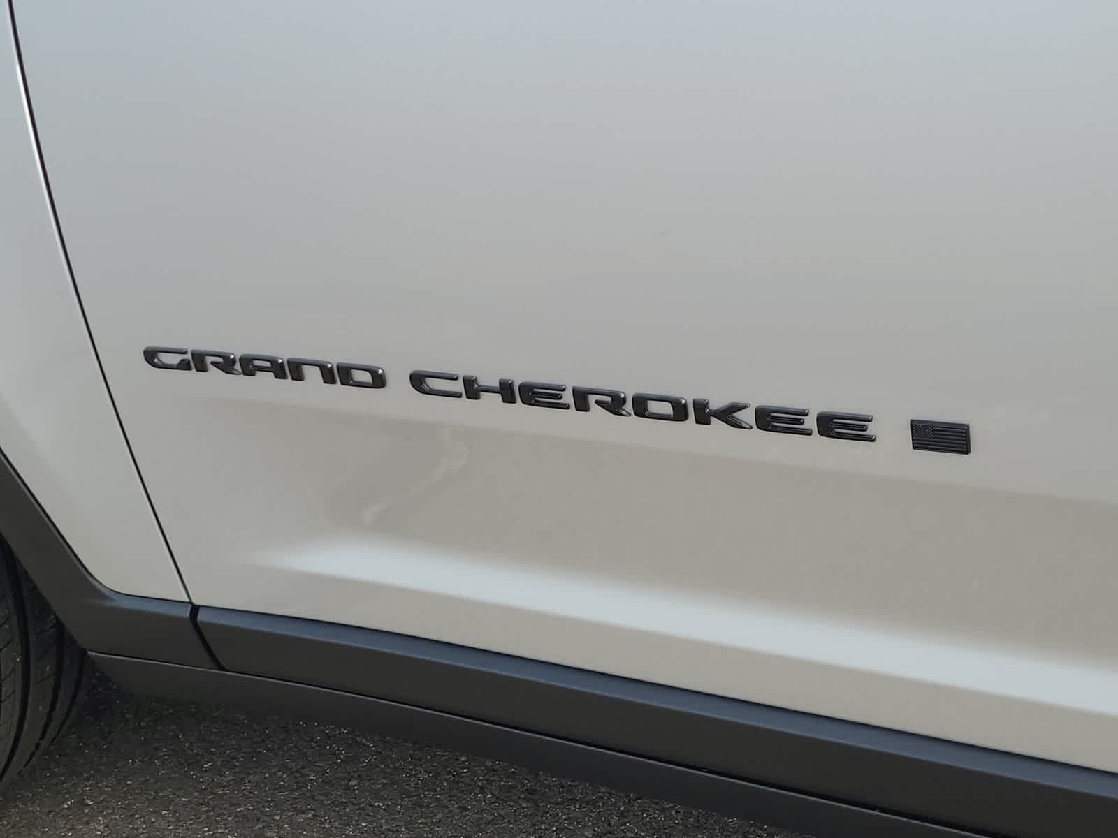Thumbnail: 2026 Jeep Grand Cherokee - 15
