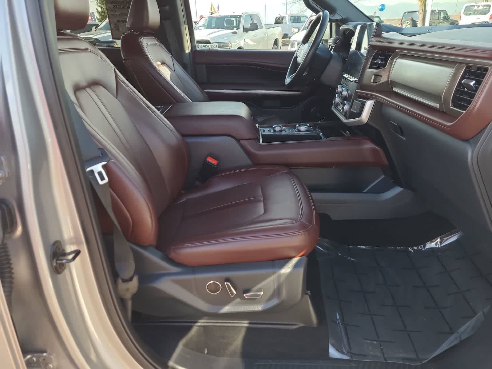 Thumbnail: 2023 Ford Expedition - 22