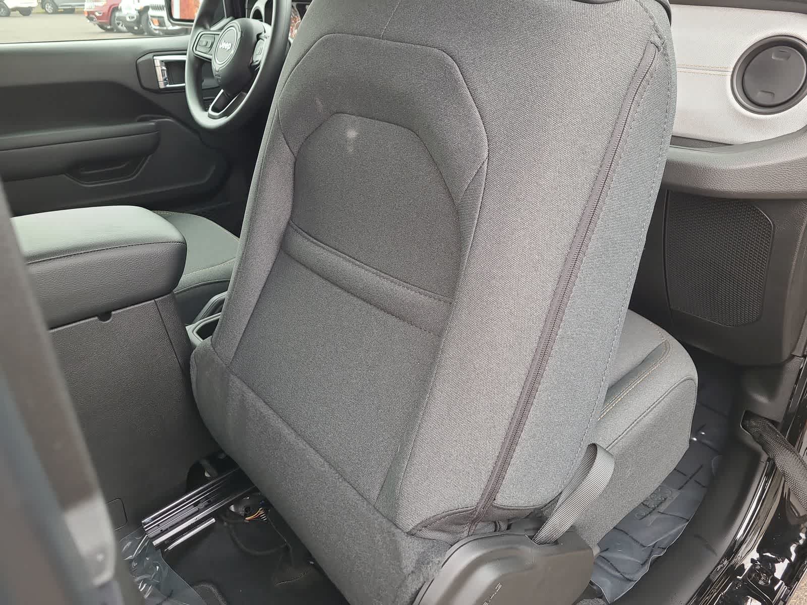 Thumbnail: 2026 Jeep Wrangler - 20