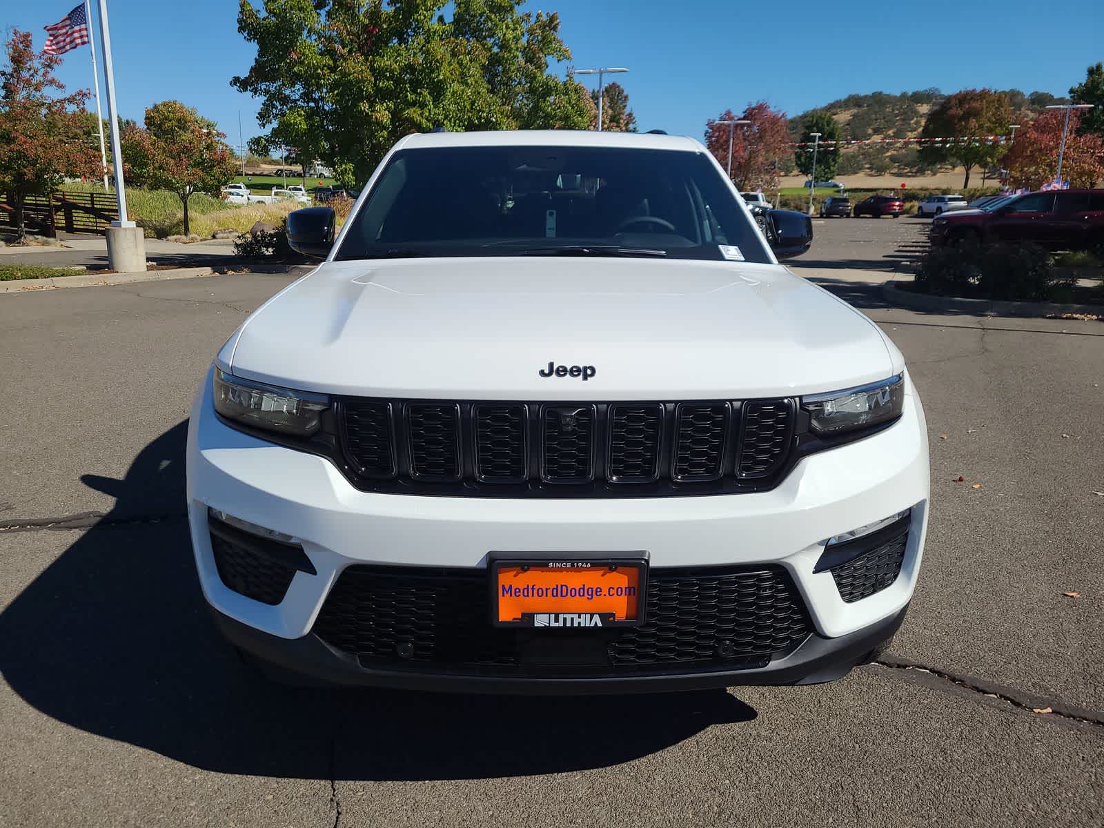 Thumbnail: 2025 Jeep Grand Cherokee - 14