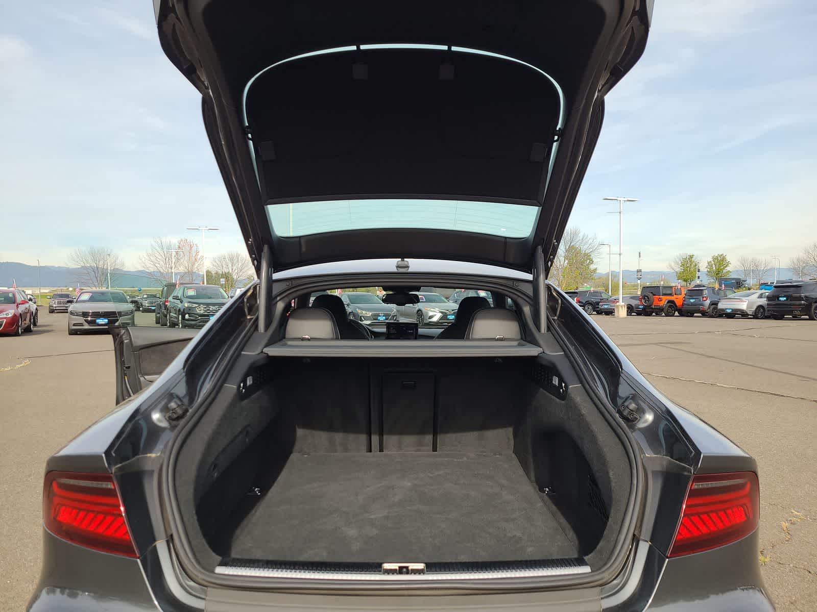 Thumbnail: 2017 Audi S7 - 27