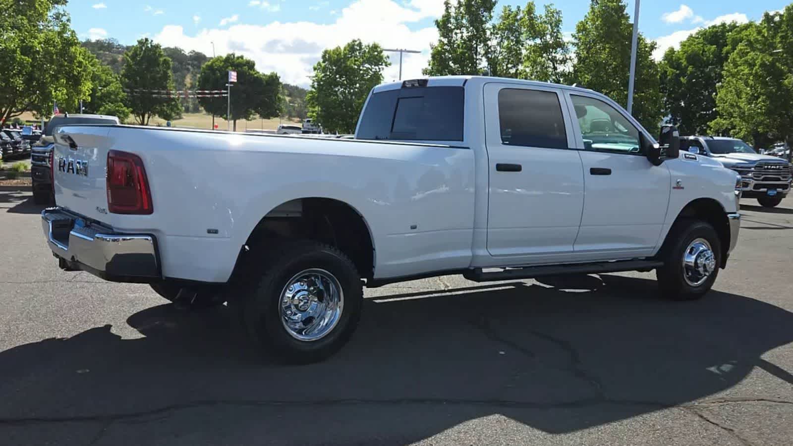 Thumbnail: 2026 RAM 3500 - 8