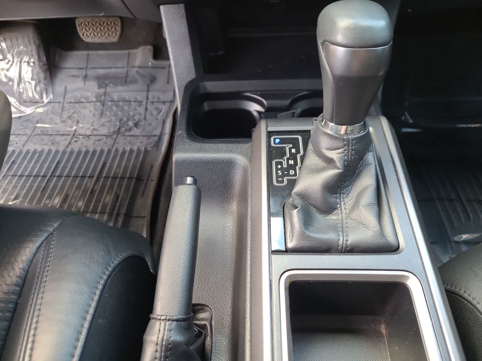 Thumbnail: 2023 Toyota Tacoma - 25