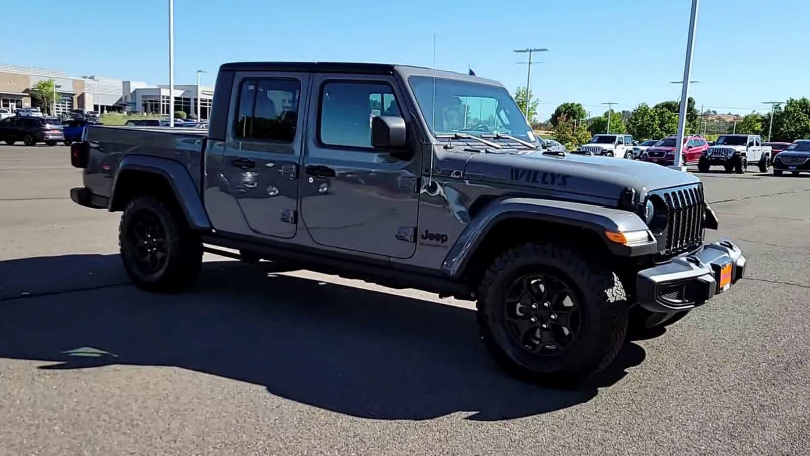 Thumbnail: 2021 Jeep Gladiator - 2
