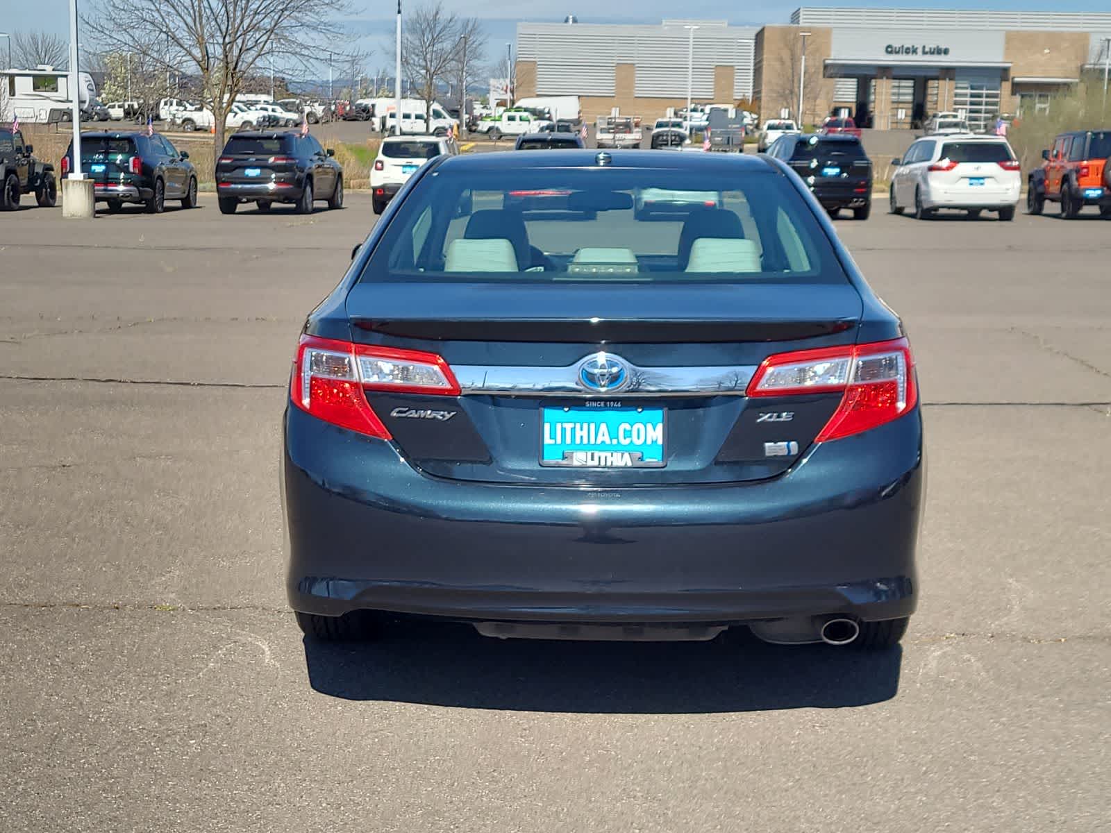 Thumbnail: 2012 Toyota Camry - 13