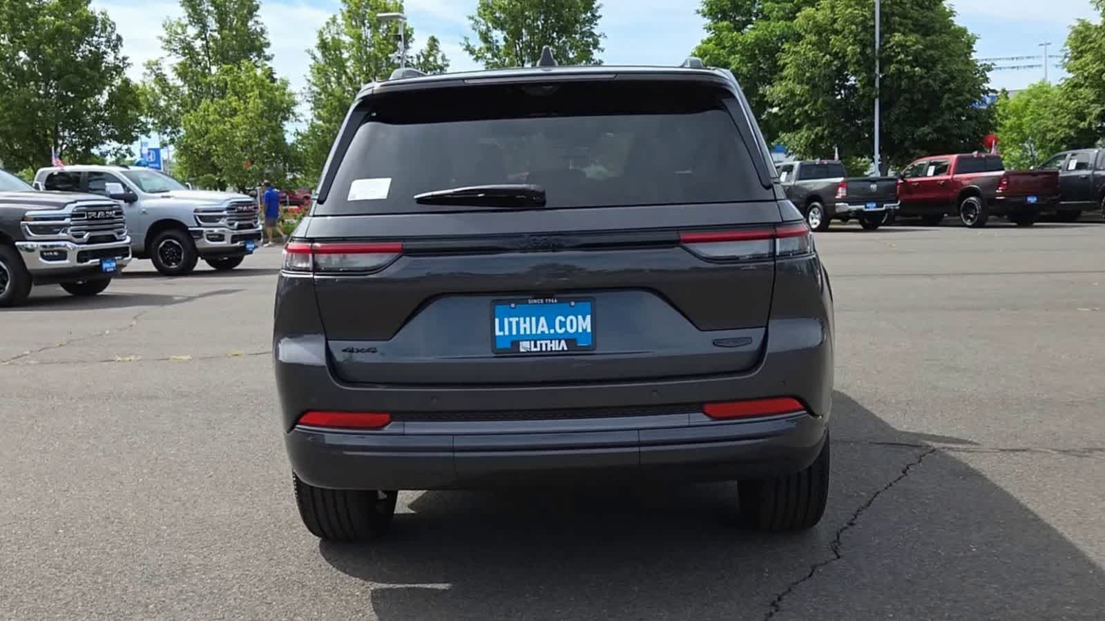 Thumbnail: 2026 Jeep Grand Cherokee - 7