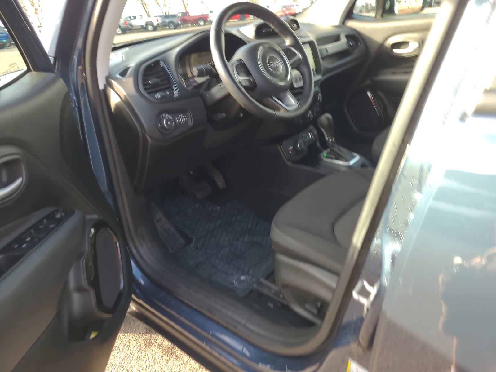 Thumbnail: 2023 Jeep Renegade - 10