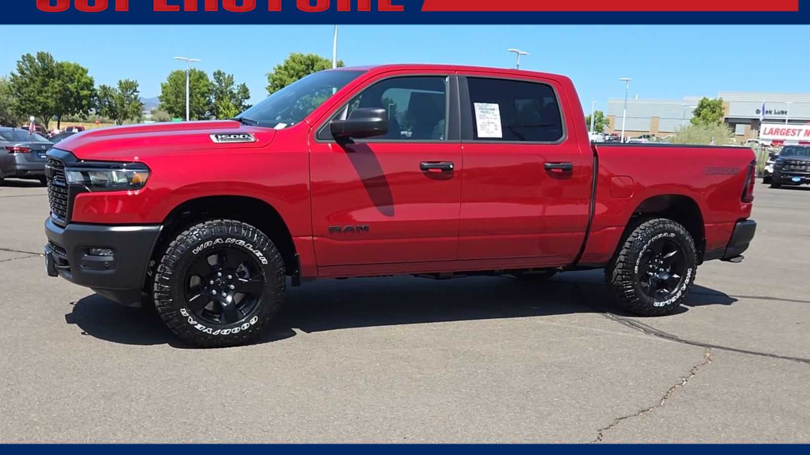 New 2026 Ram 1500 WARLOCK CREW CAB 4X4 5'7 BOX Pickup