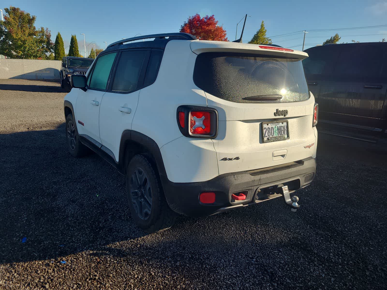 Thumbnail: 2018 Jeep Renegade - 3