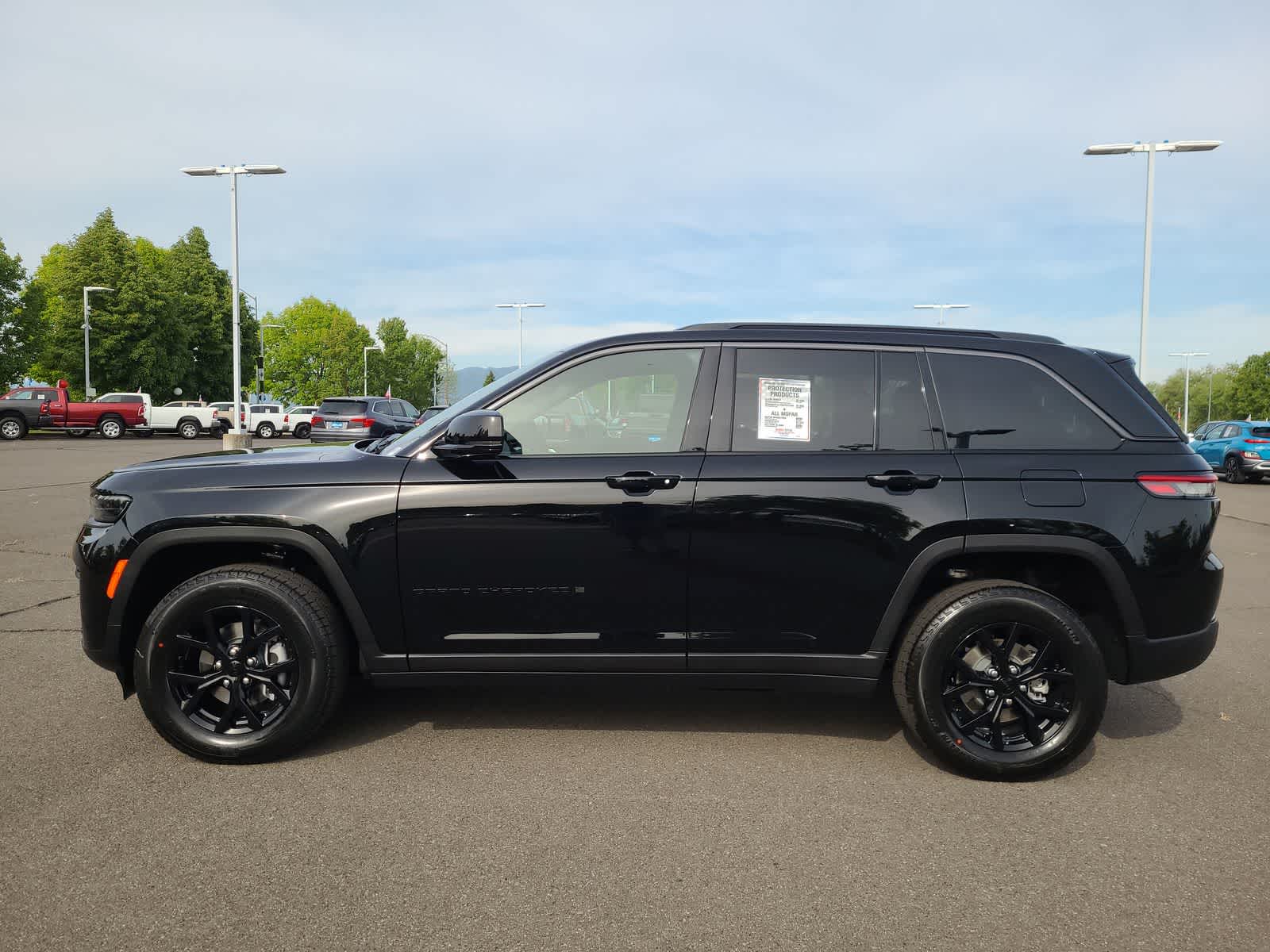 Thumbnail: 2026 Jeep Grand Cherokee - 11