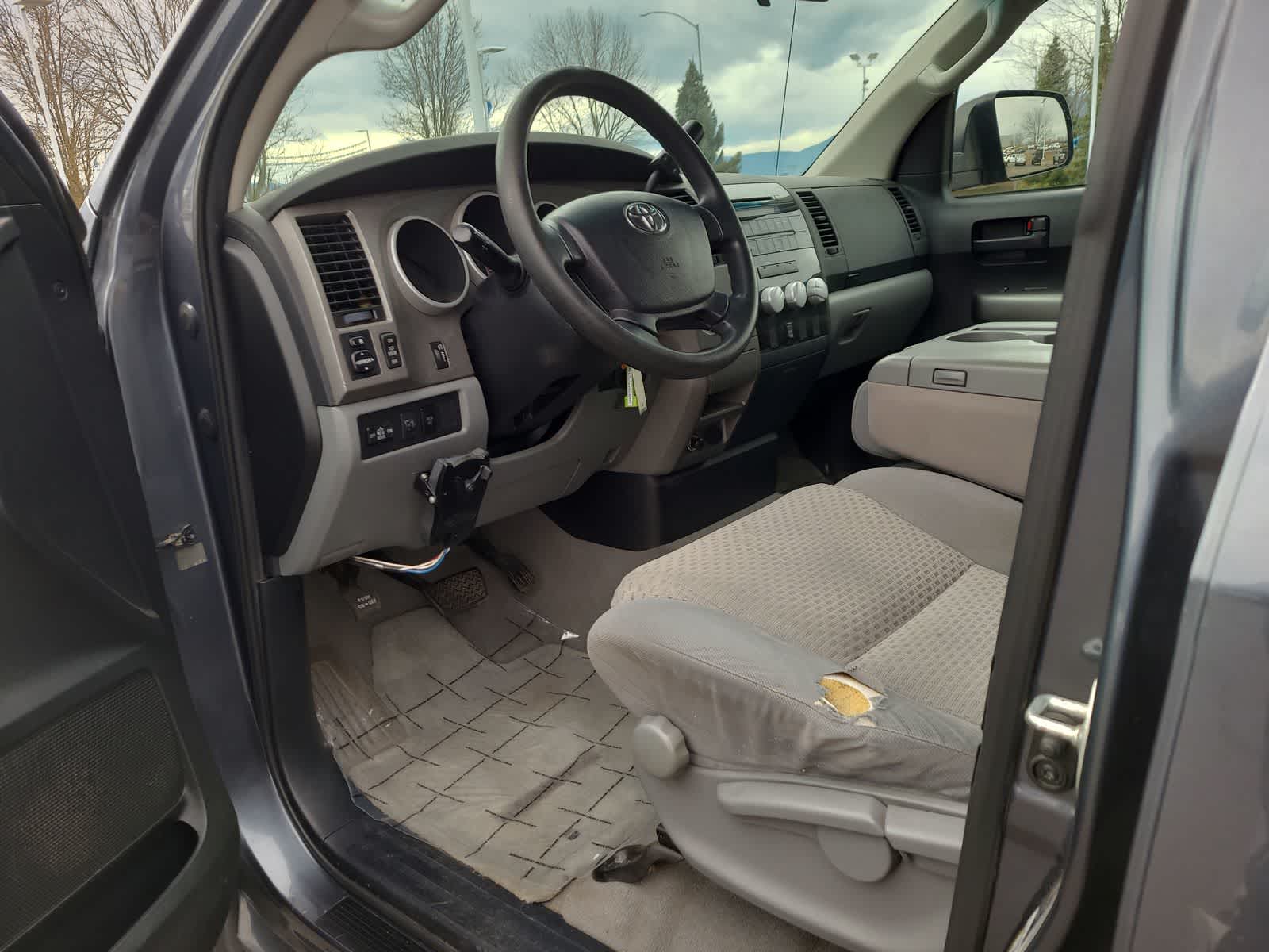 Thumbnail: 2010 Toyota Tundra - 10