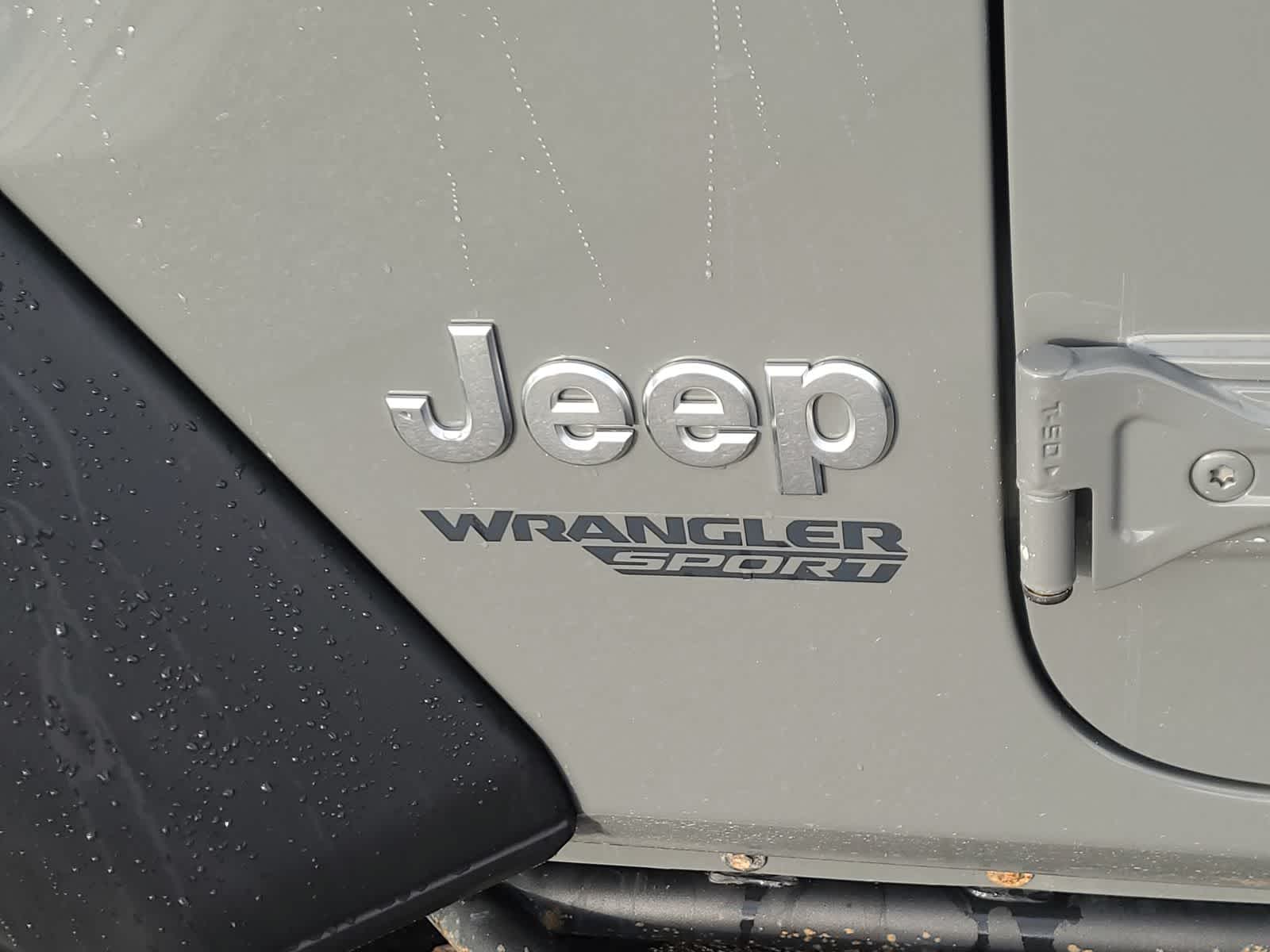 Thumbnail: 2020 Jeep Wrangler - 15