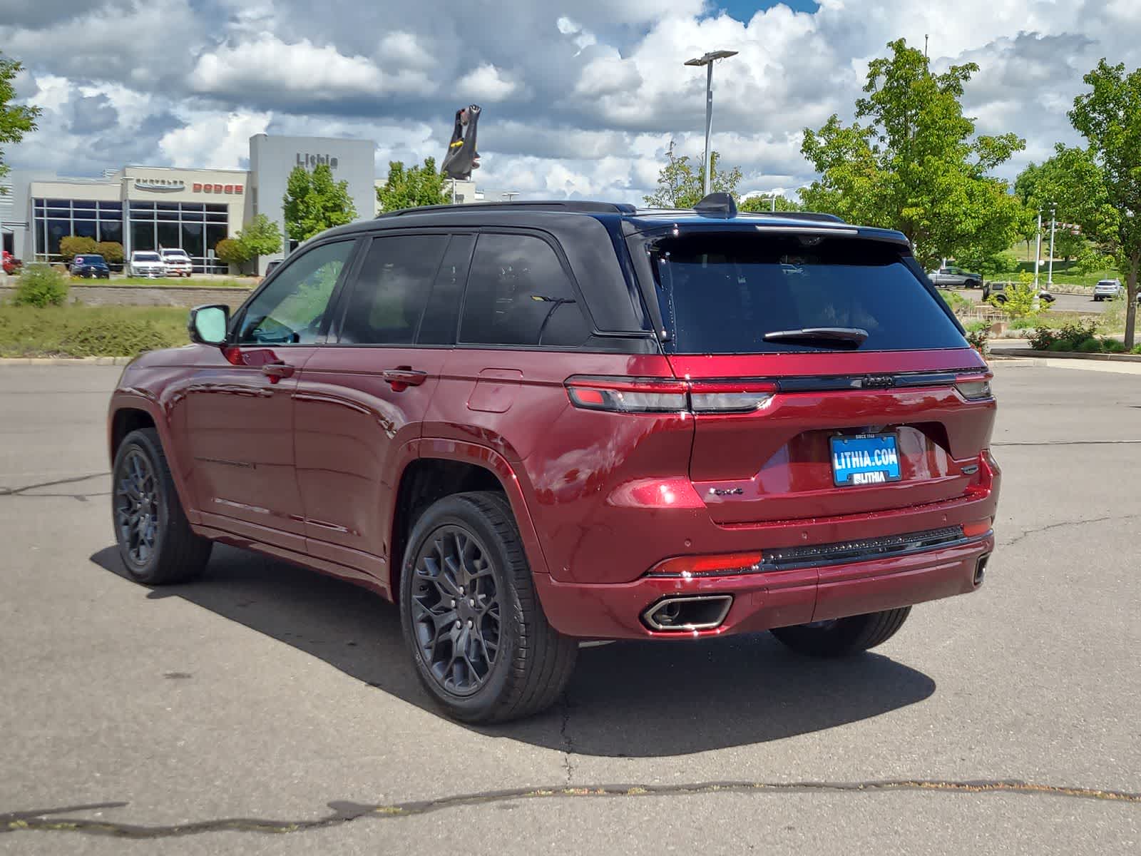Thumbnail: 2025 Jeep Grand Cherokee - 12
