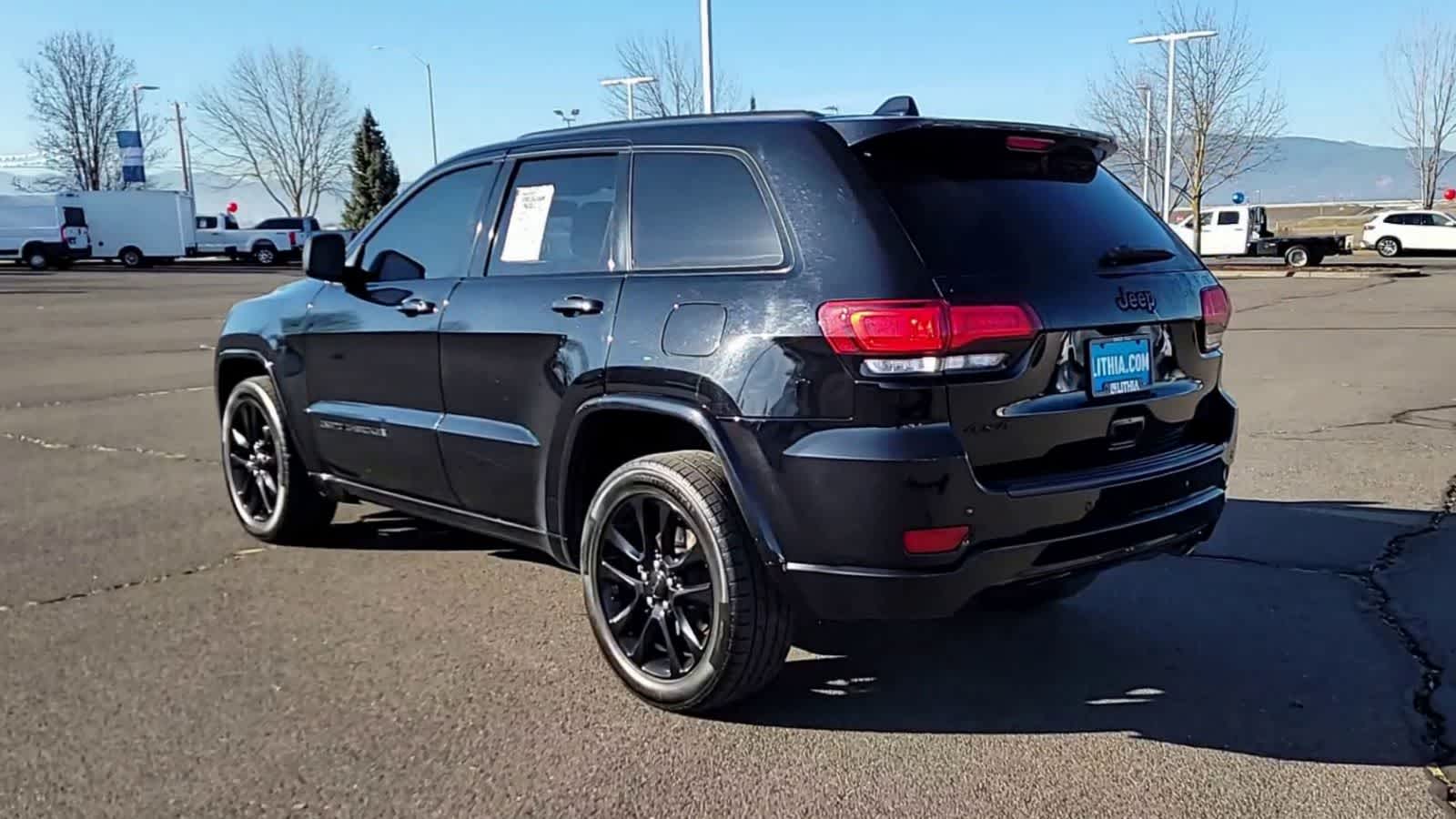 Thumbnail: 2020 Jeep Grand Cherokee - 6