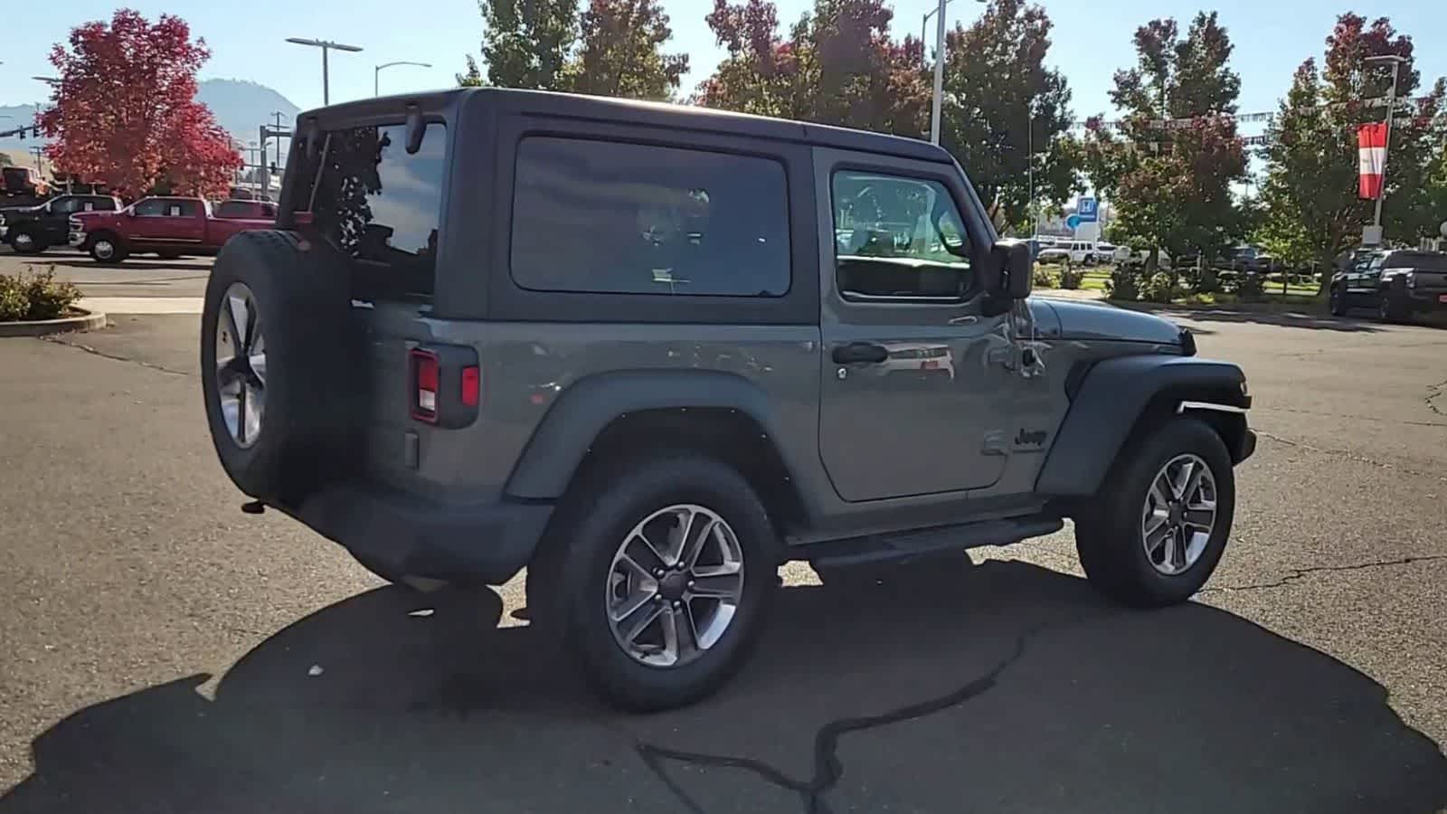 Thumbnail: 2023 Jeep Wrangler - 8