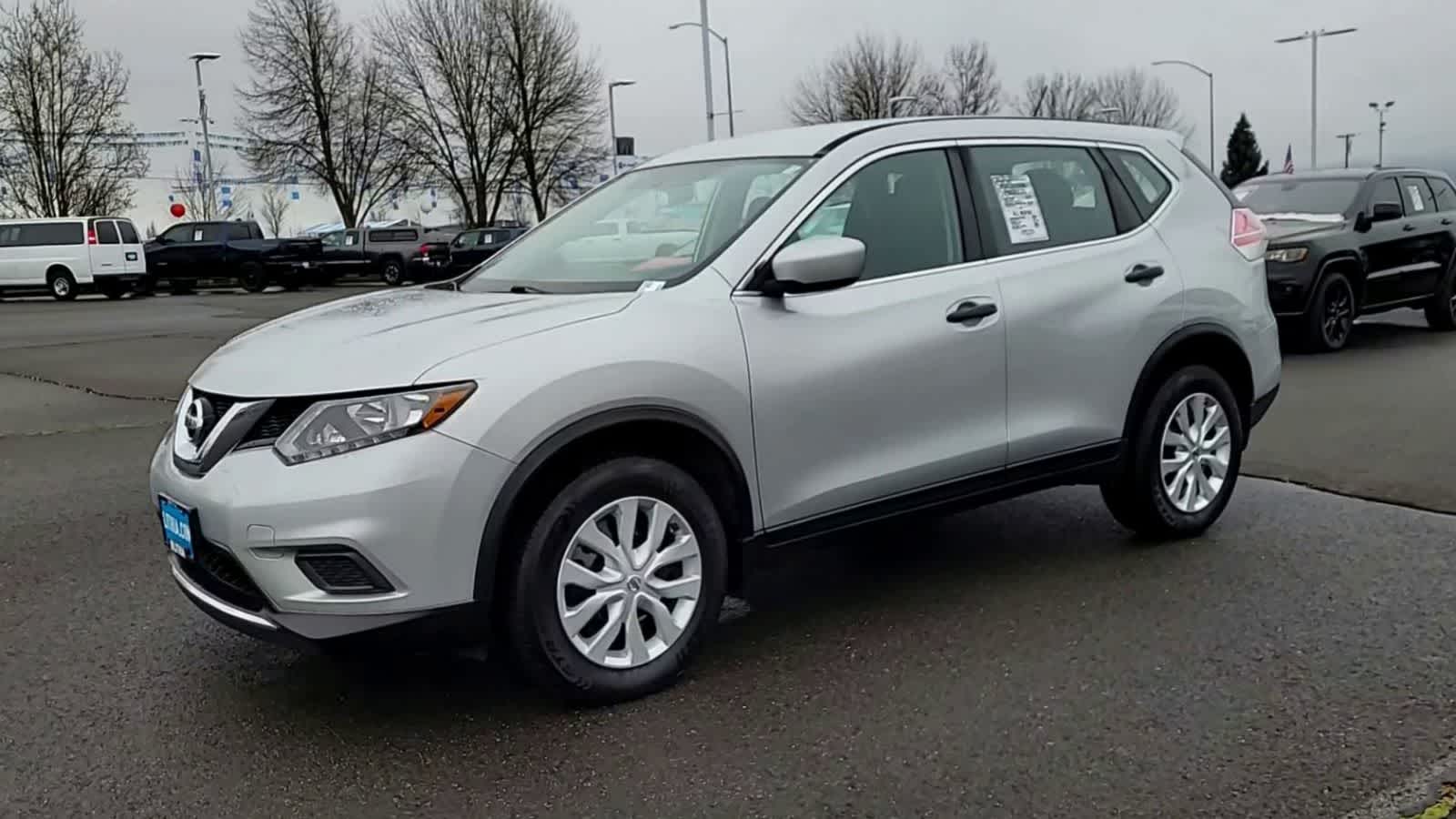 Thumbnail: 2016 Nissan Rogue - 4