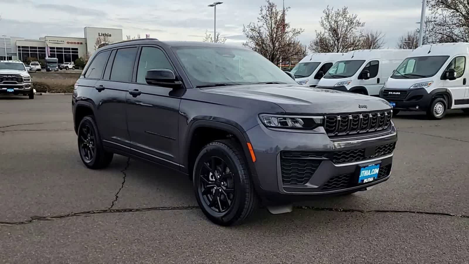 Thumbnail: 2026 Jeep Grand Cherokee - 2