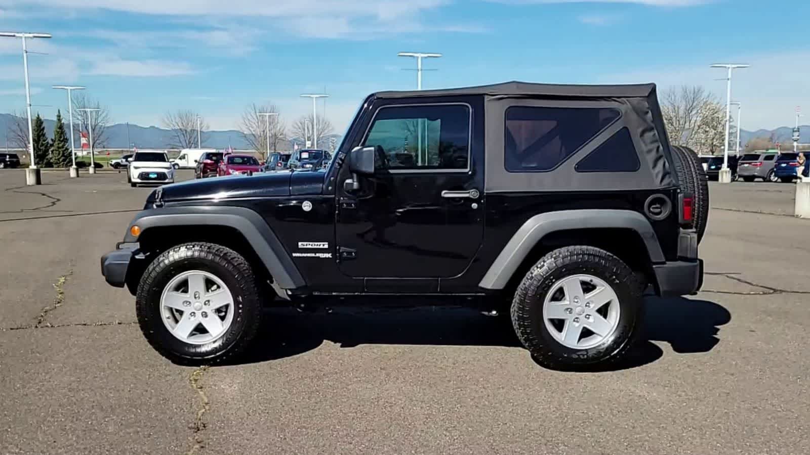 Thumbnail: 2018 Jeep Wrangler - 5