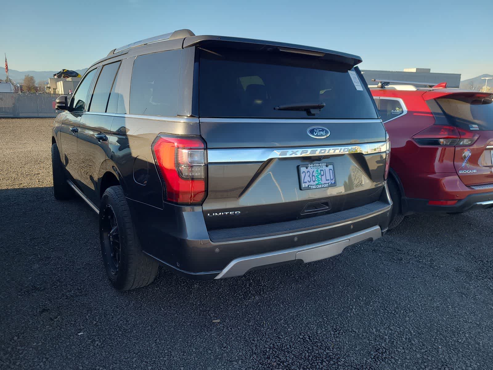 Thumbnail: 2018 Ford Expedition - 3