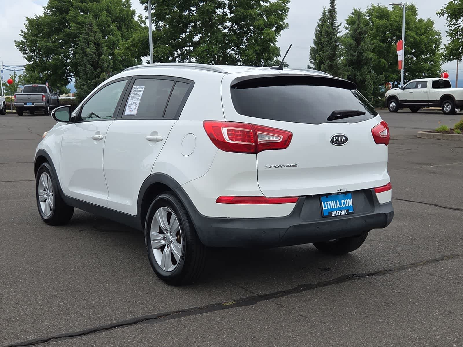 Thumbnail: 2012 Kia Sportage - 12