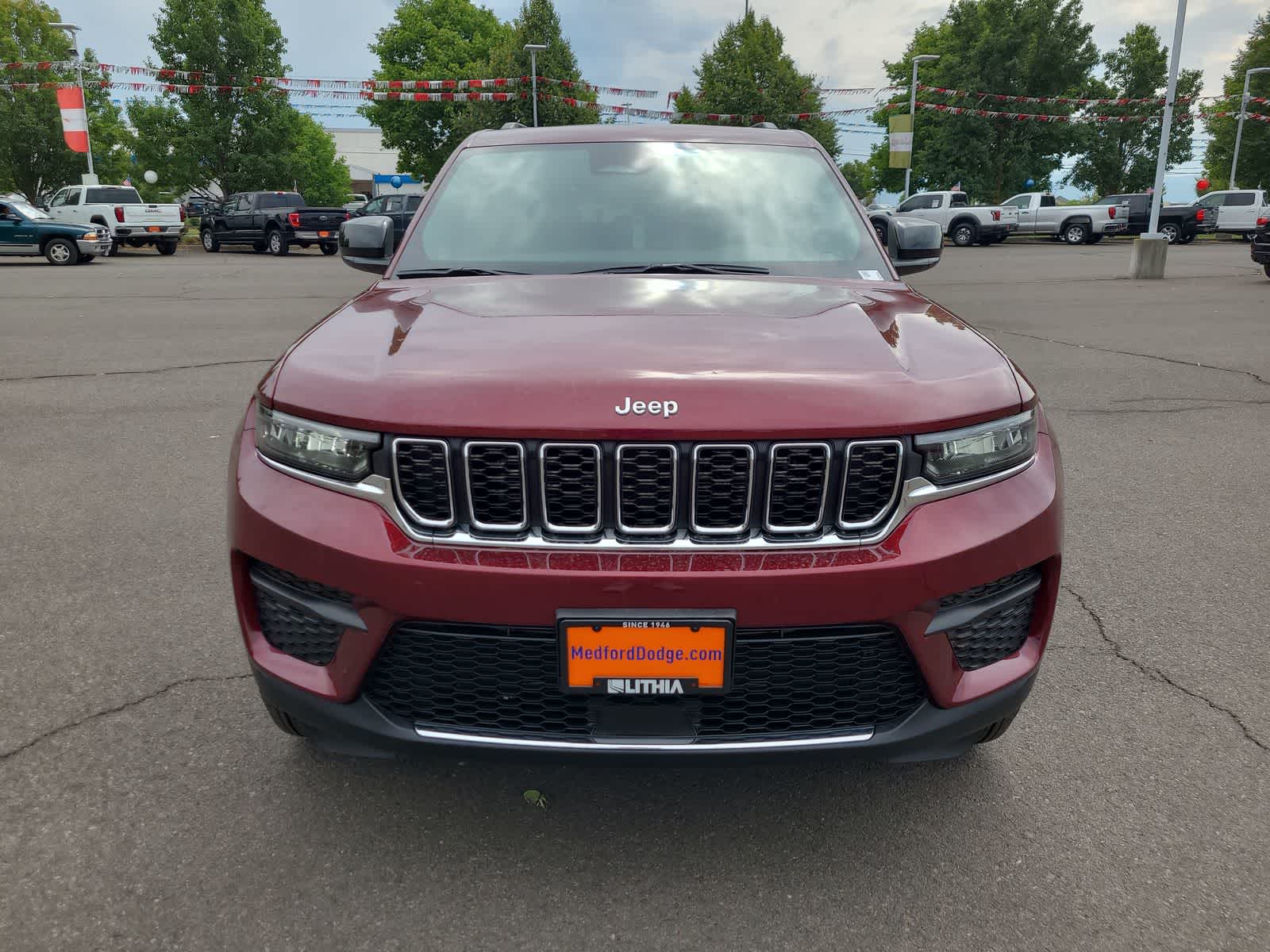 Thumbnail: 2025 Jeep Grand Cherokee - 14