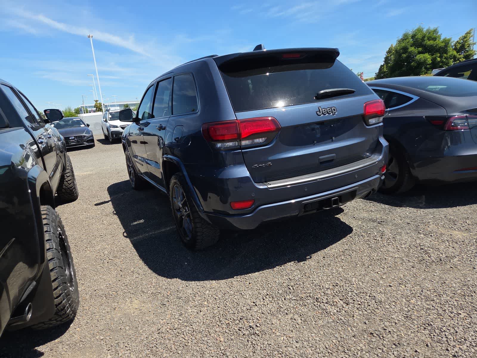 Thumbnail: 2021 Jeep Grand Cherokee - 3