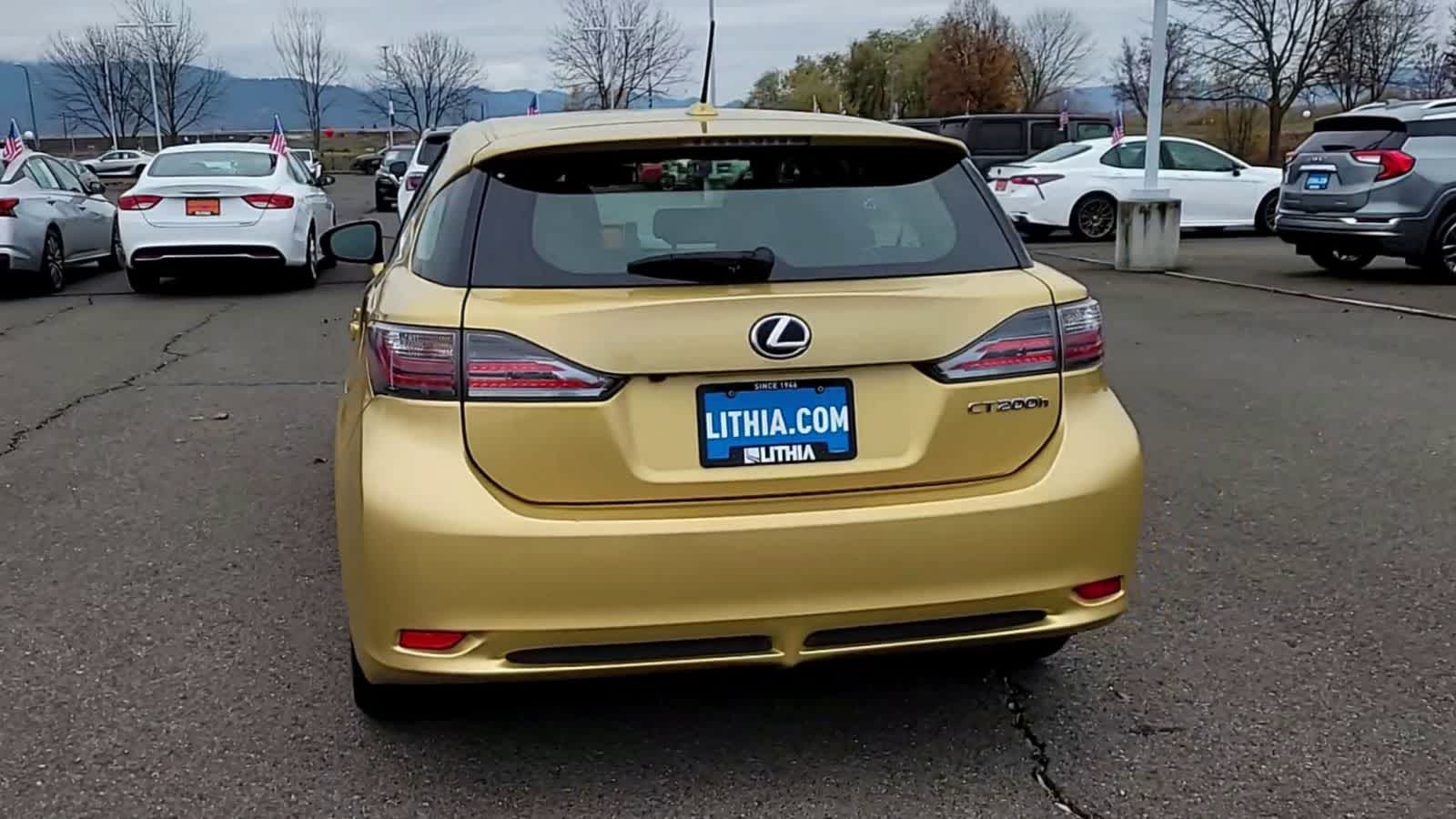 Thumbnail: 2011 Lexus CT - 7