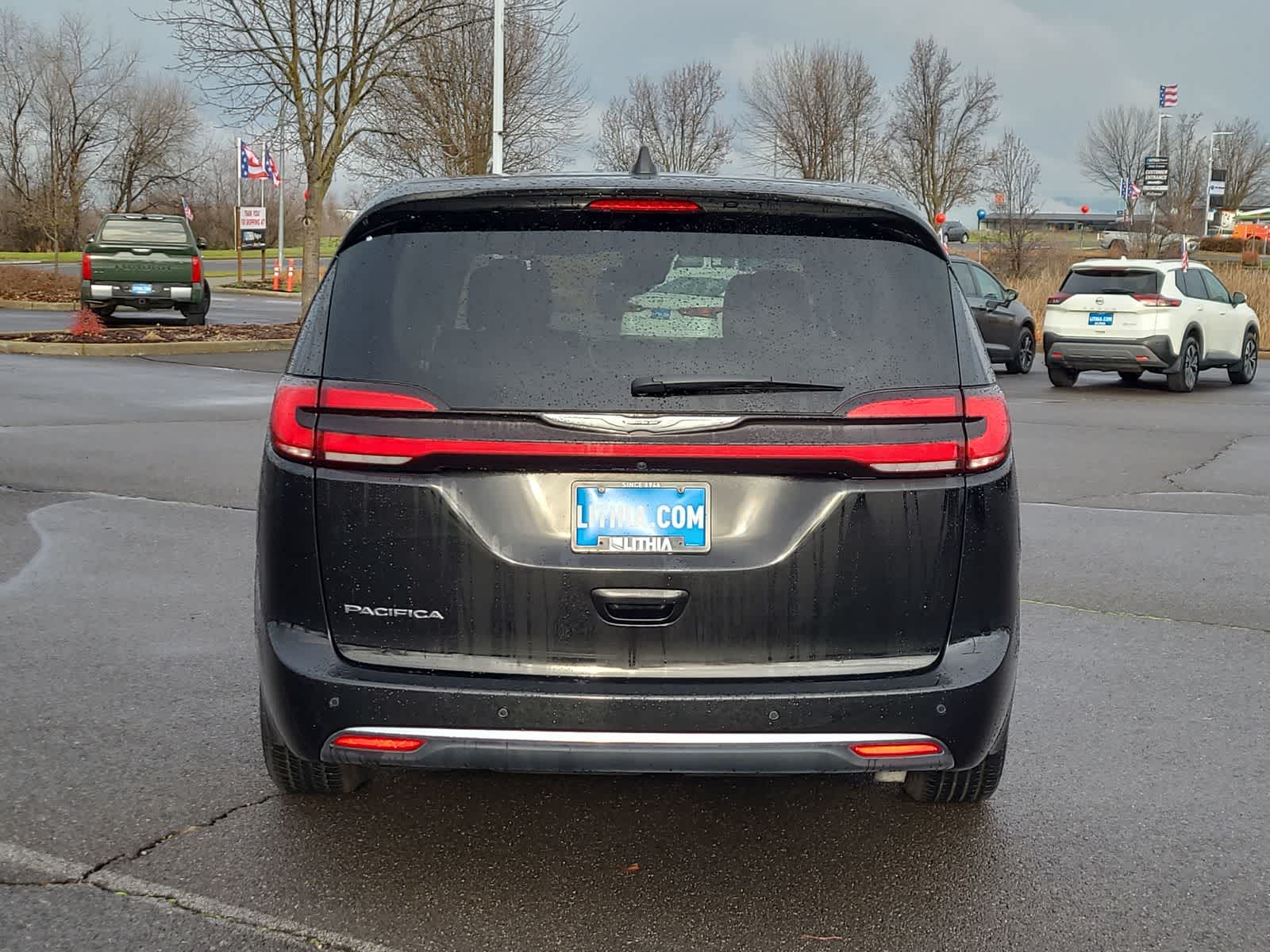 Thumbnail: 2024 Chrysler Pacifica - 13