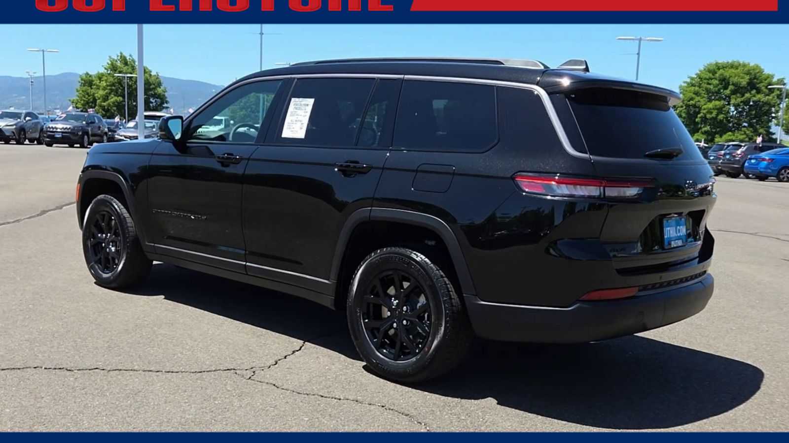 Thumbnail: 2026 Jeep Grand Cherokee - 6