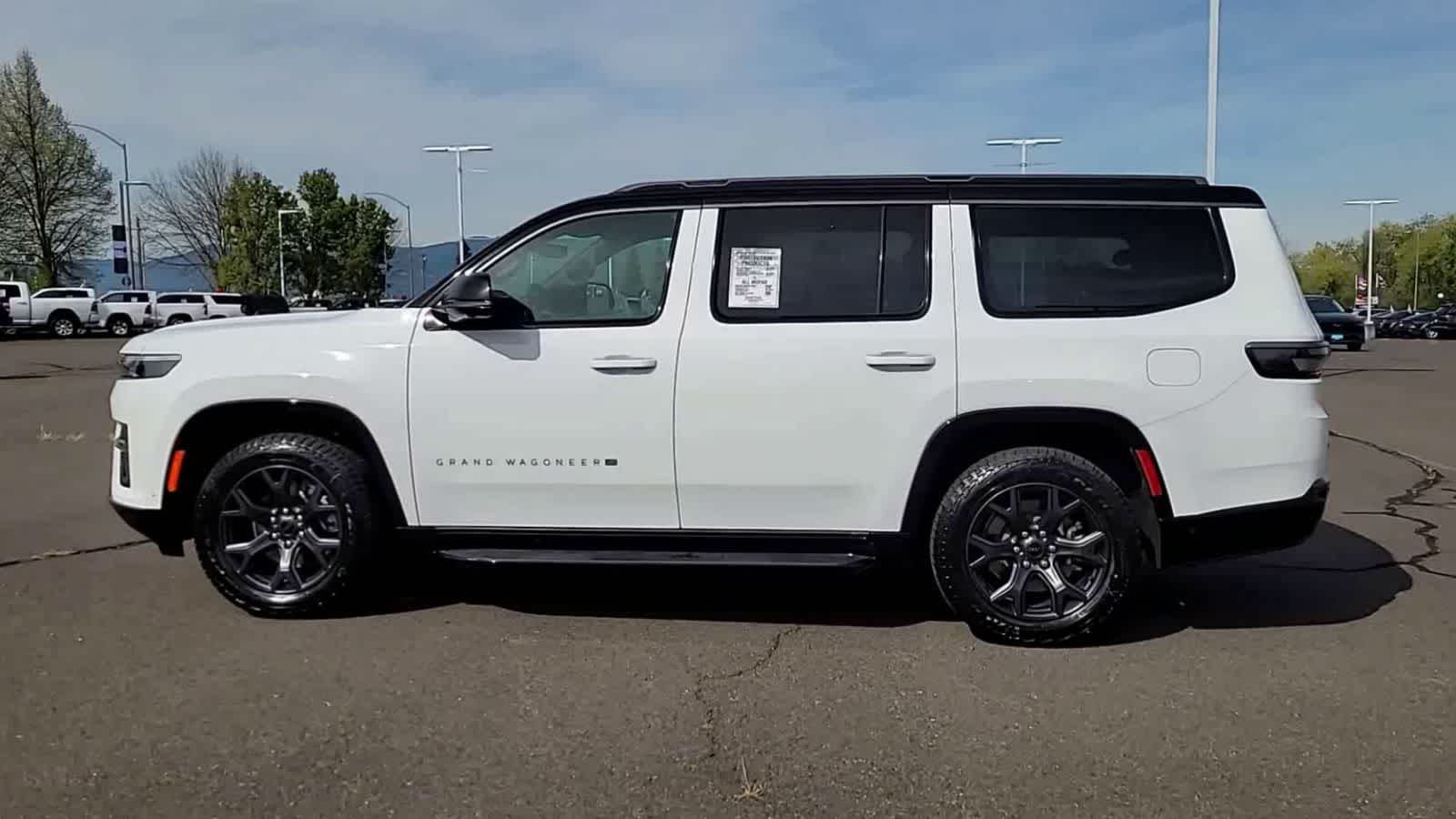 Thumbnail: 2026 Jeep Grand Wagoneer - 5