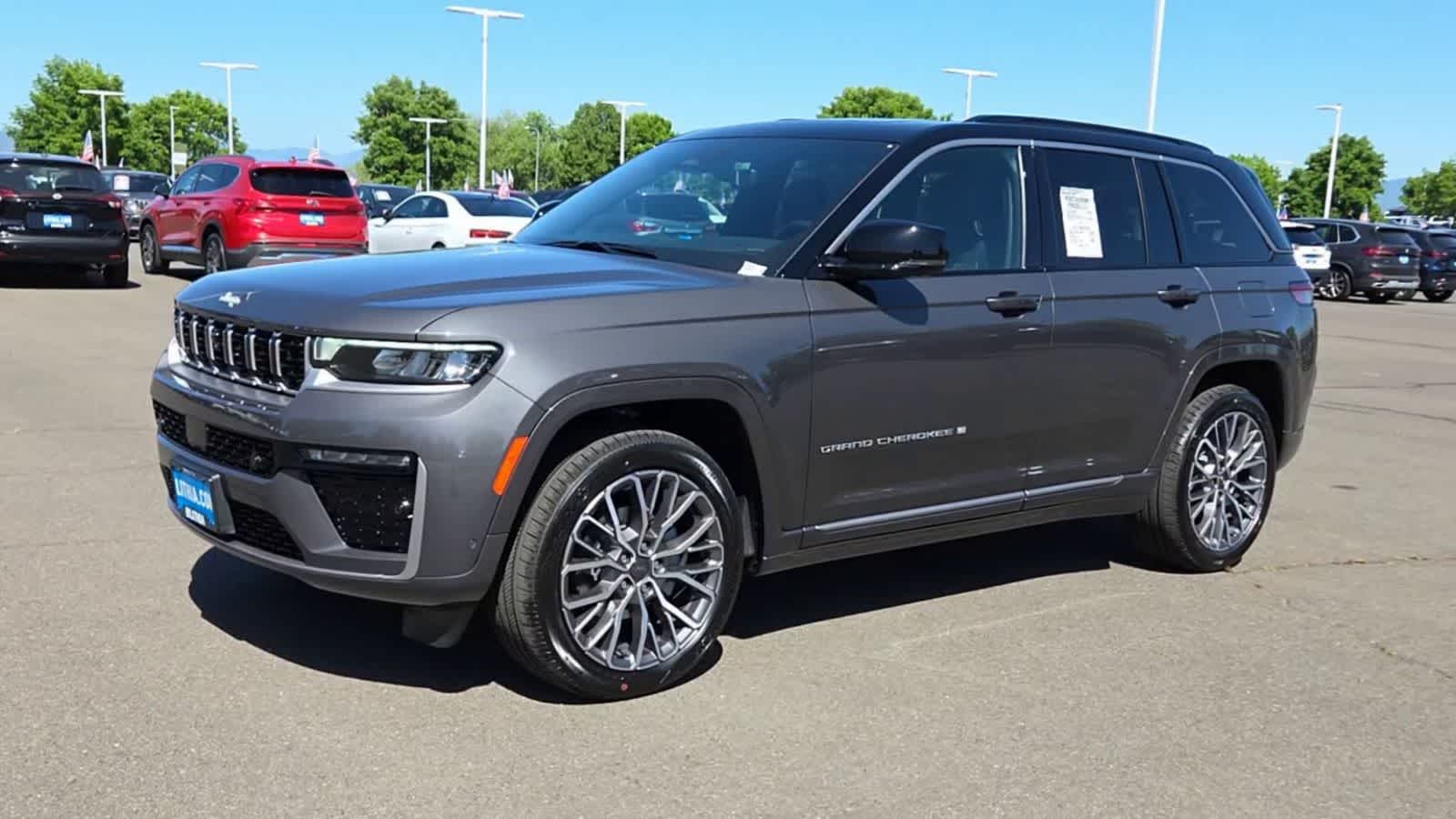 Thumbnail: 2026 Jeep Grand Cherokee - 4