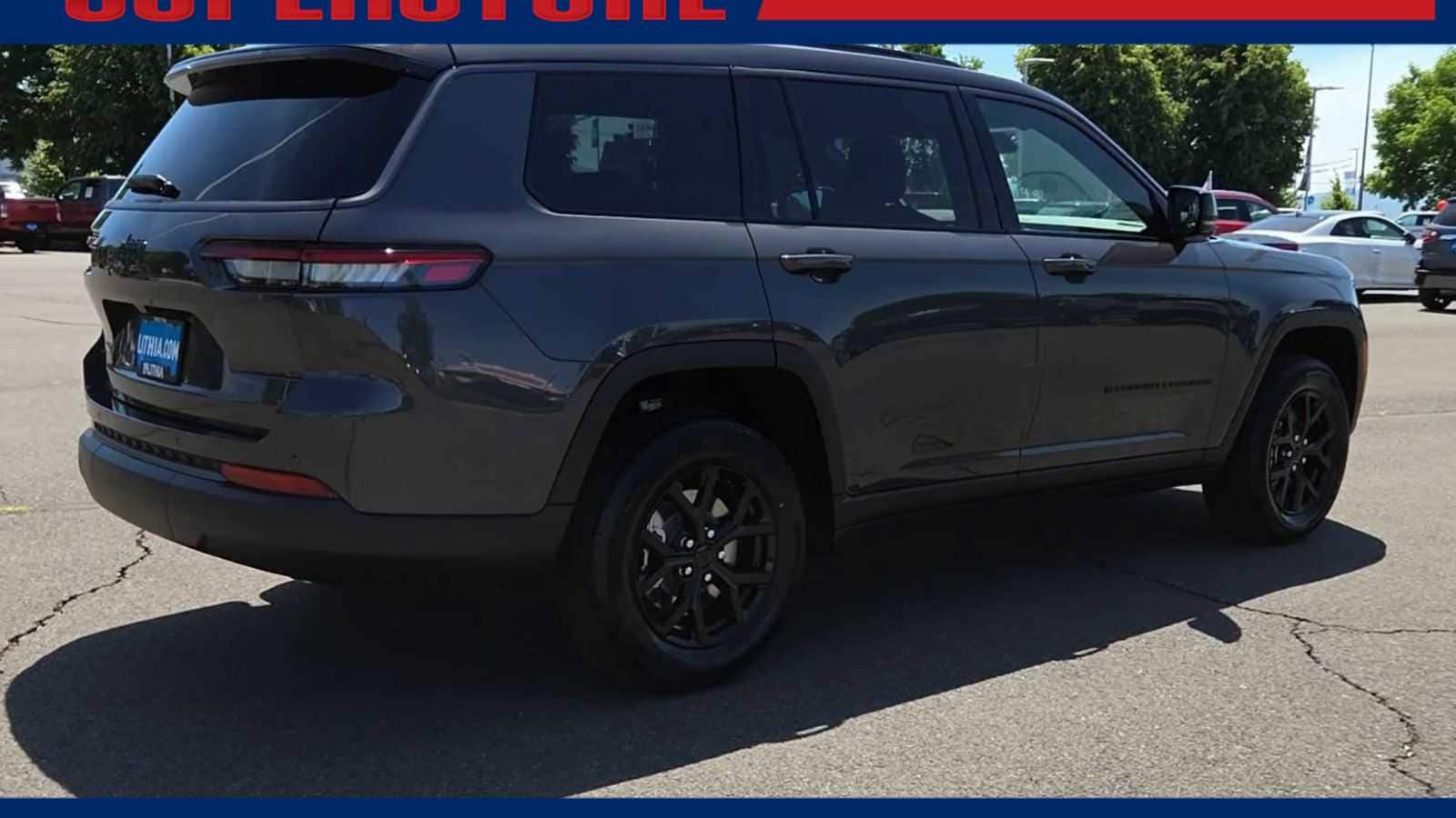 Thumbnail: 2026 Jeep Grand Cherokee - 8