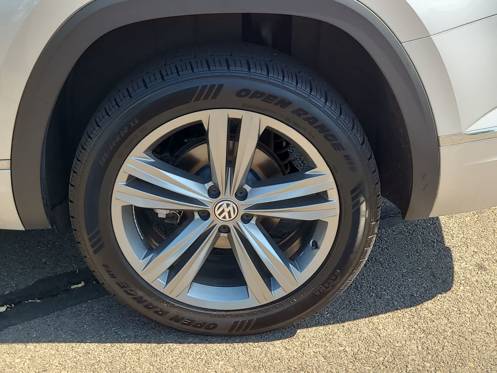 Thumbnail: 2018 Volkswagen Atlas - 16