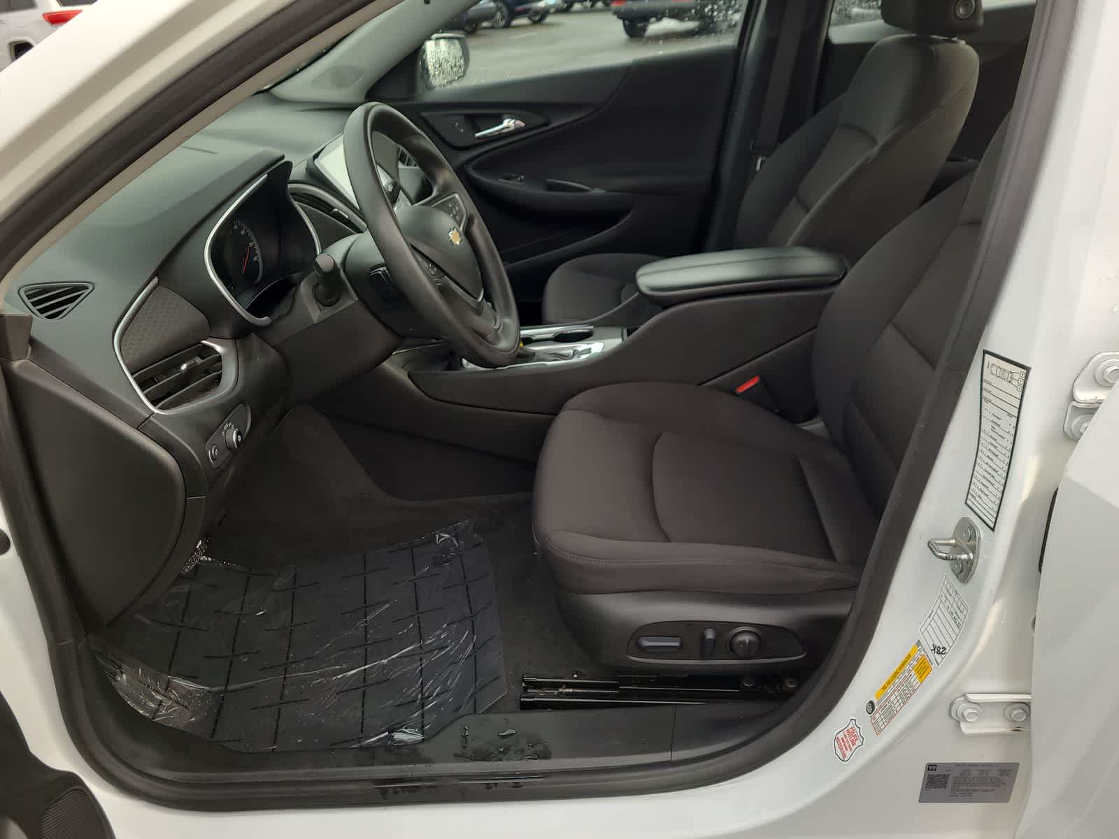 Thumbnail: 2023 Chevrolet Malibu - 19