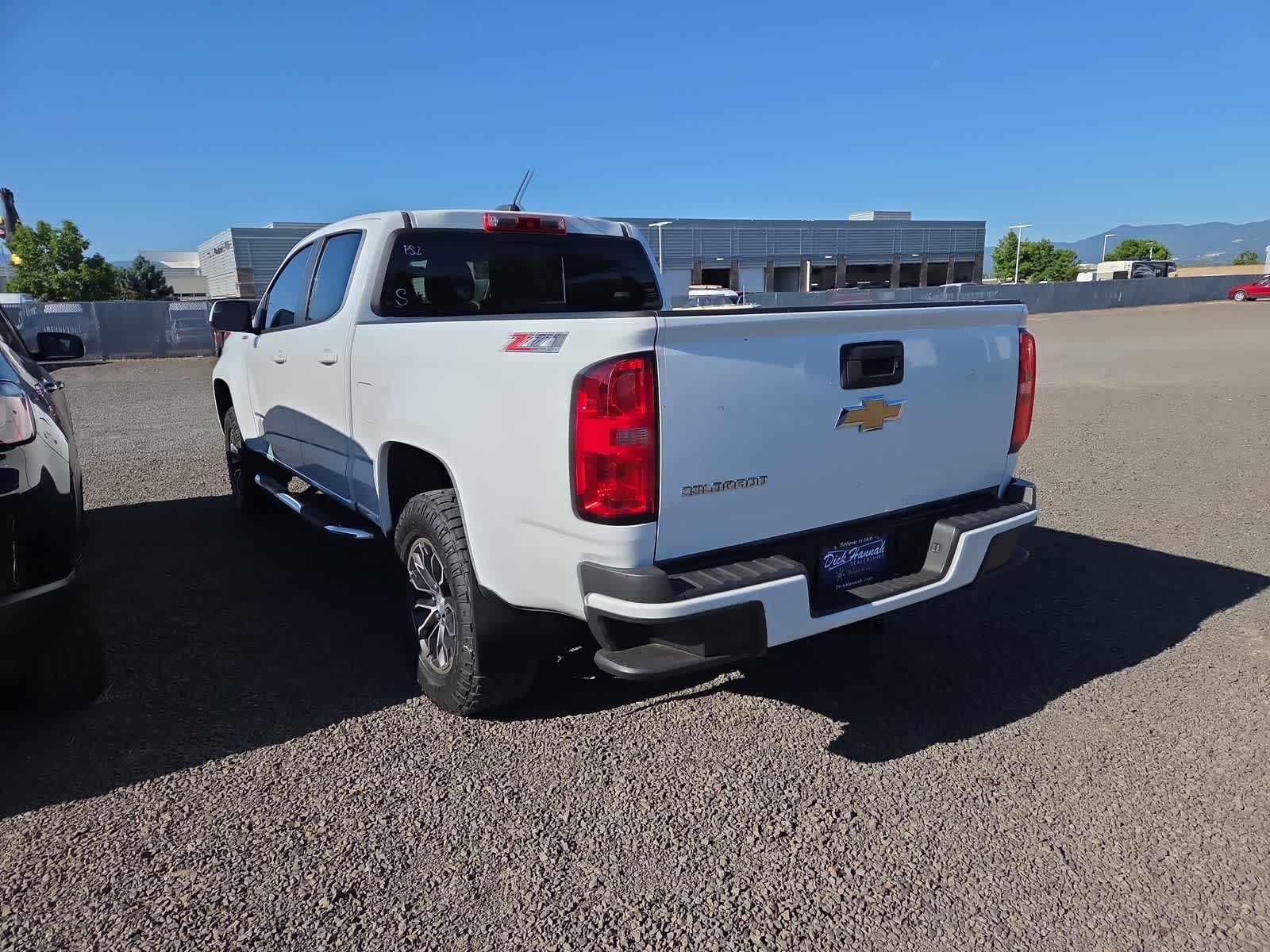 Thumbnail: 2016 Chevrolet Colorado - 3