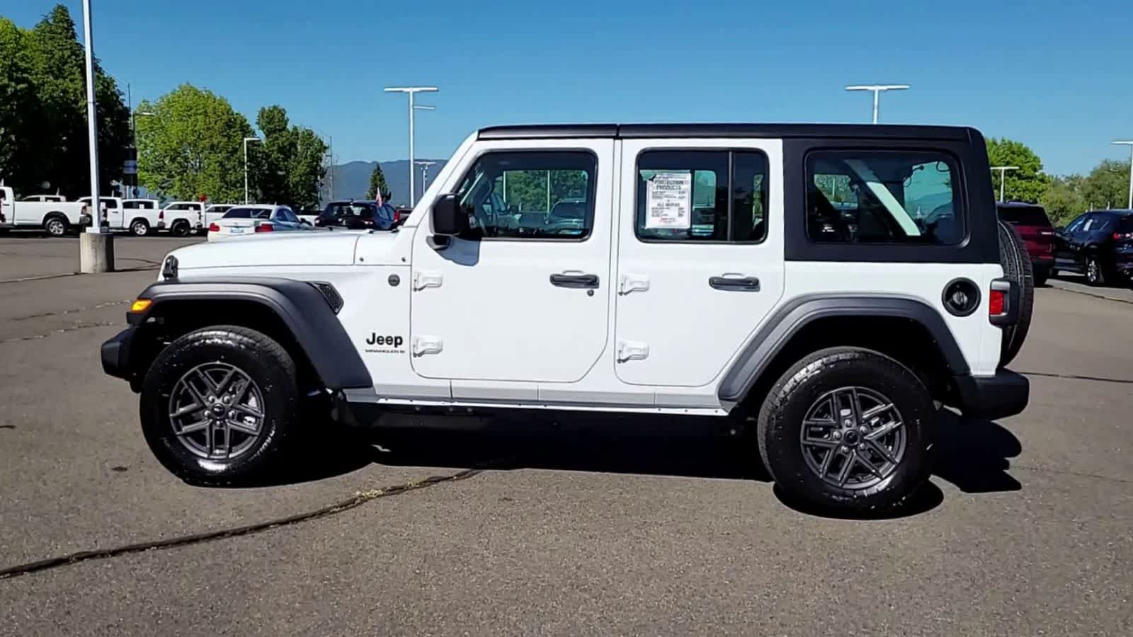 Thumbnail: 2026 Jeep Wrangler - 5