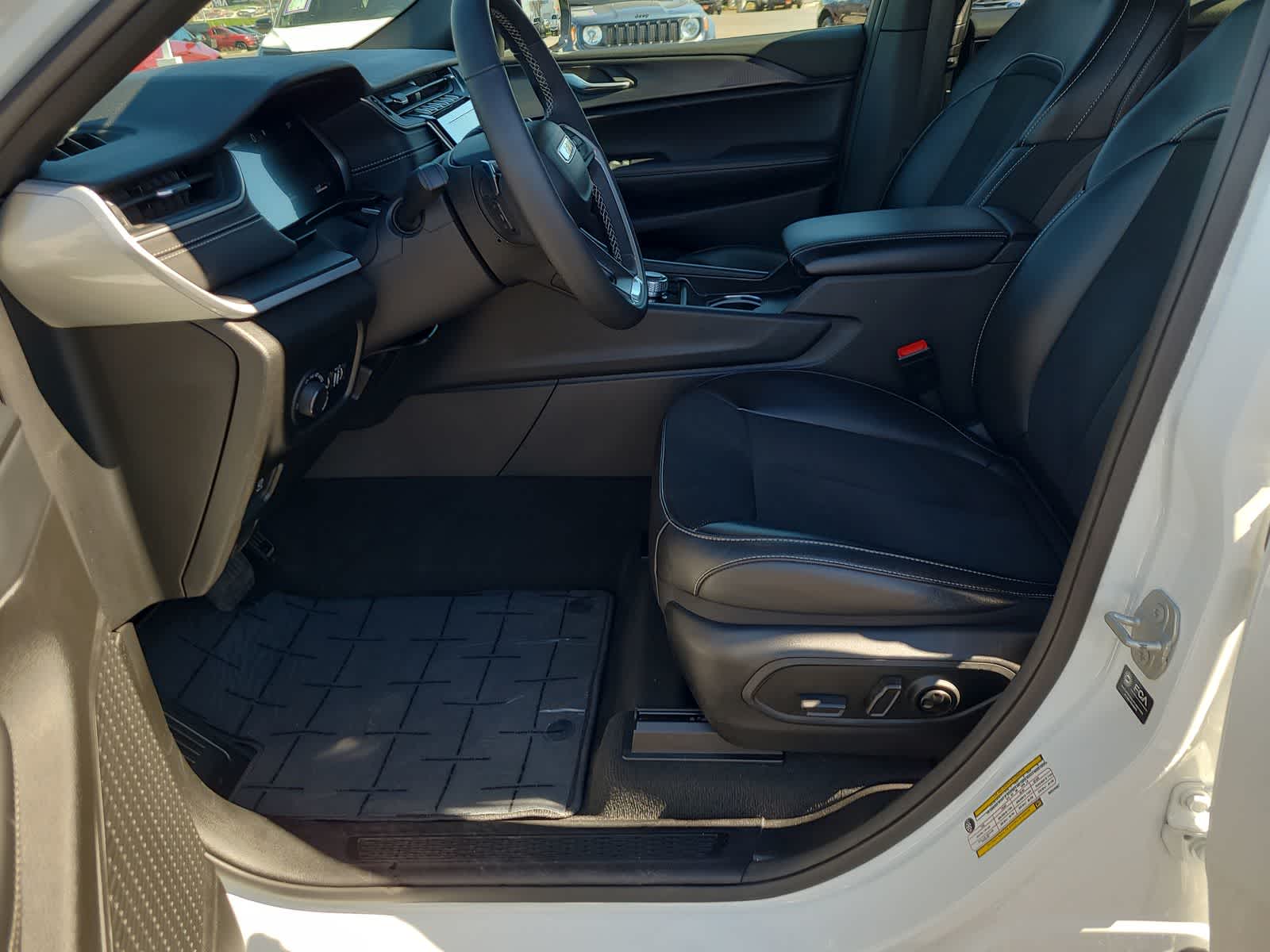 Thumbnail: 2024 Jeep Grand Cherokee L - 19