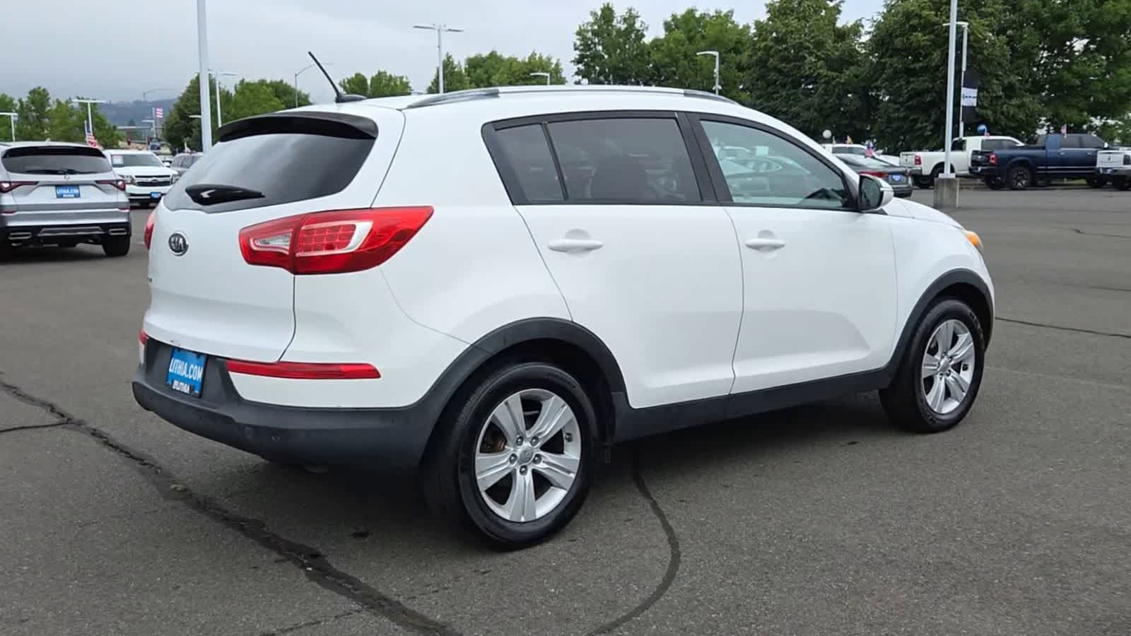 Thumbnail: 2012 Kia Sportage - 8
