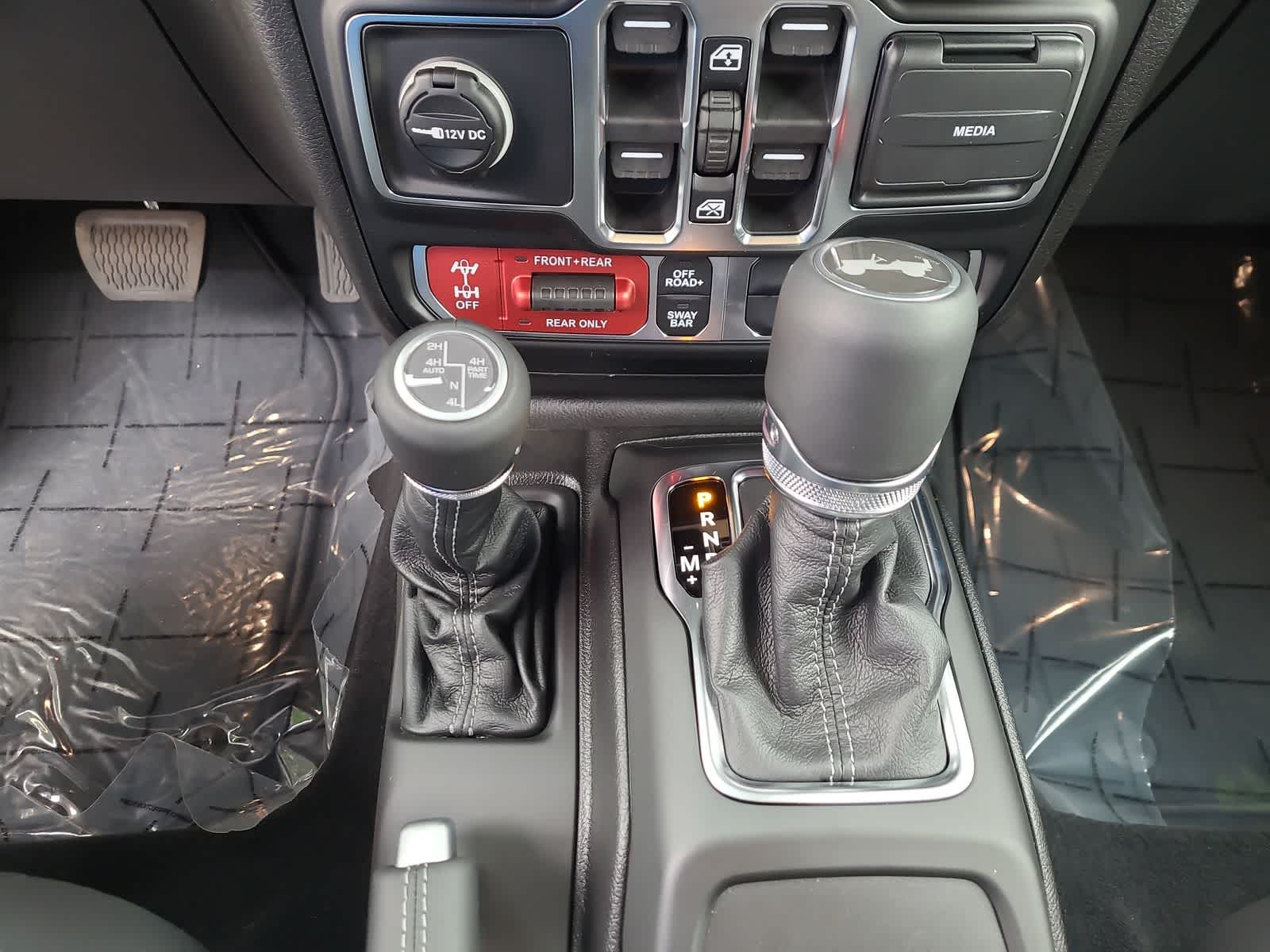 Thumbnail: 2026 Jeep Wrangler - 25