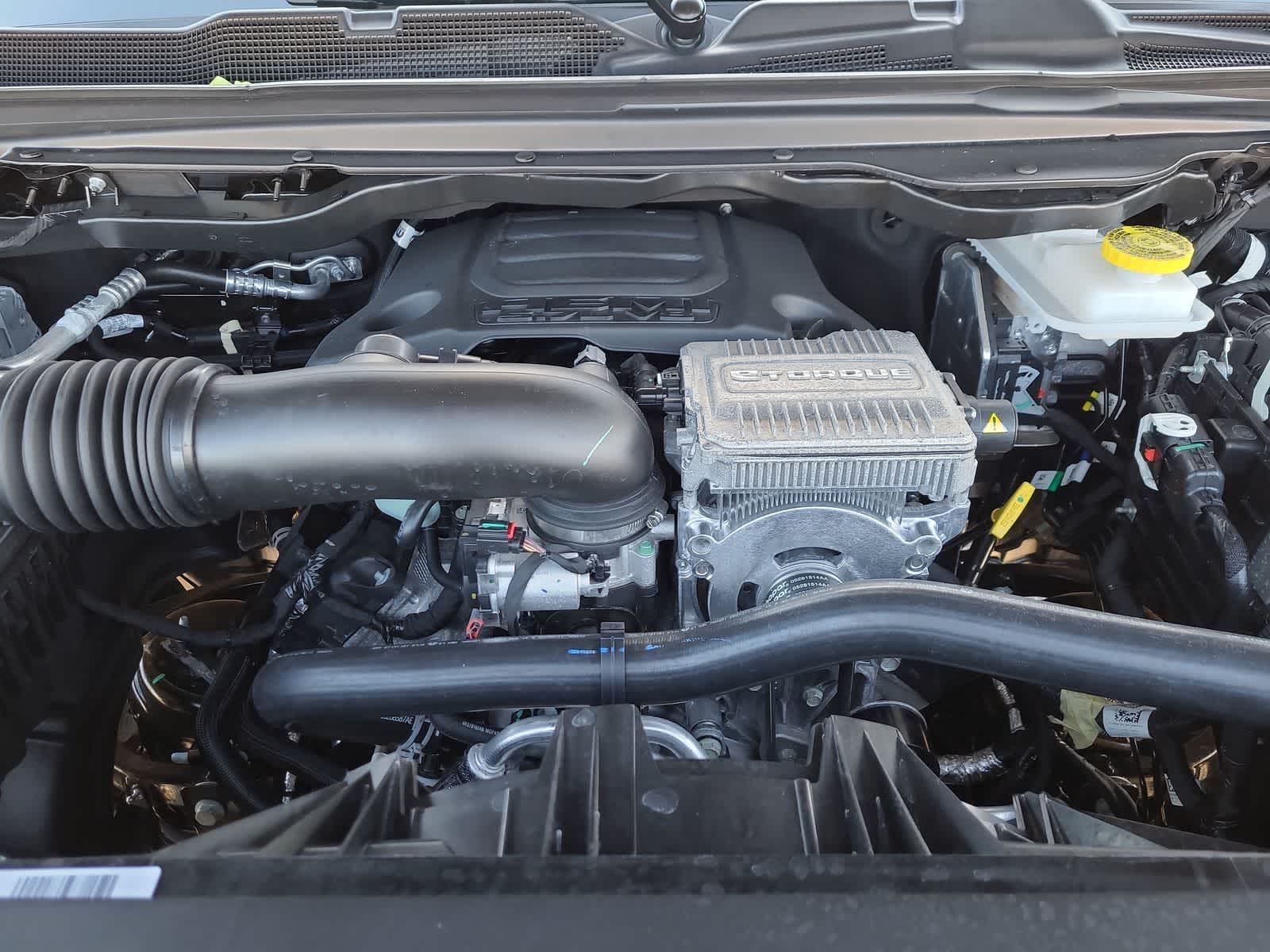 Thumbnail: 2026 RAM 1500 - 17