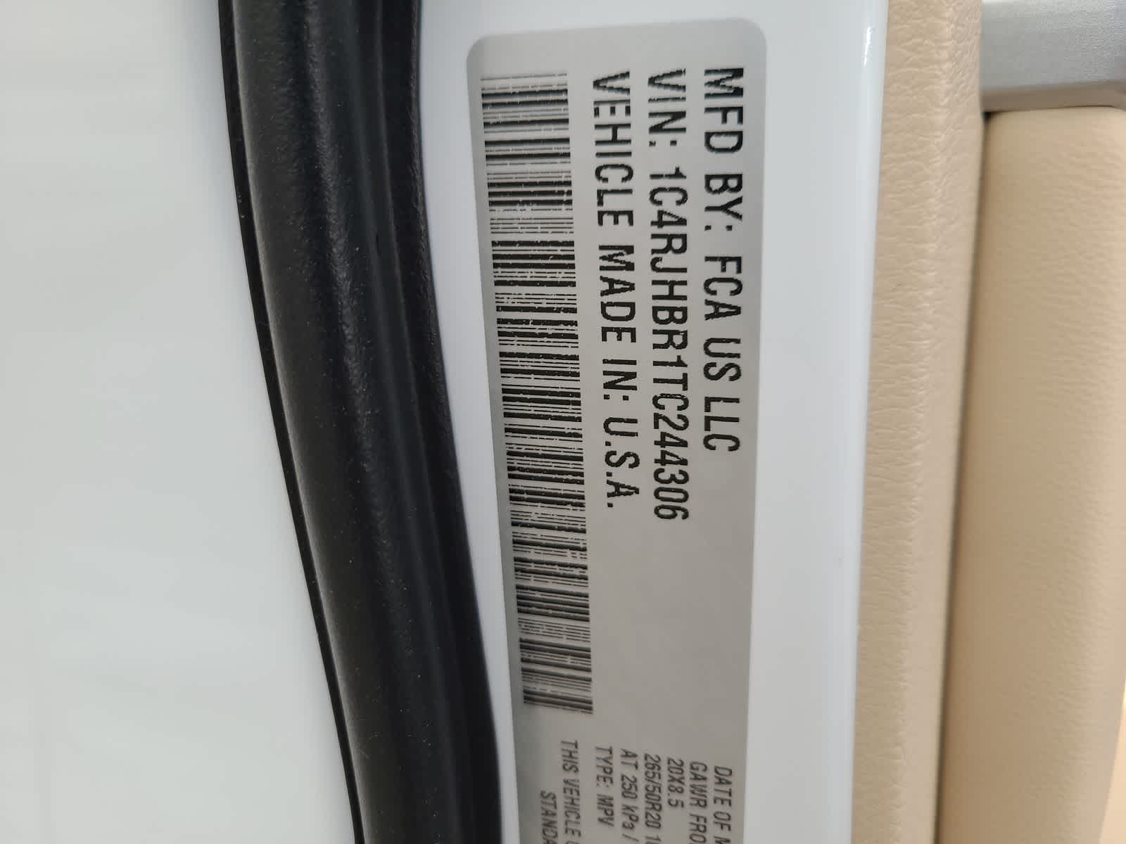 Thumbnail: 2026 Jeep Grand Cherokee - 29