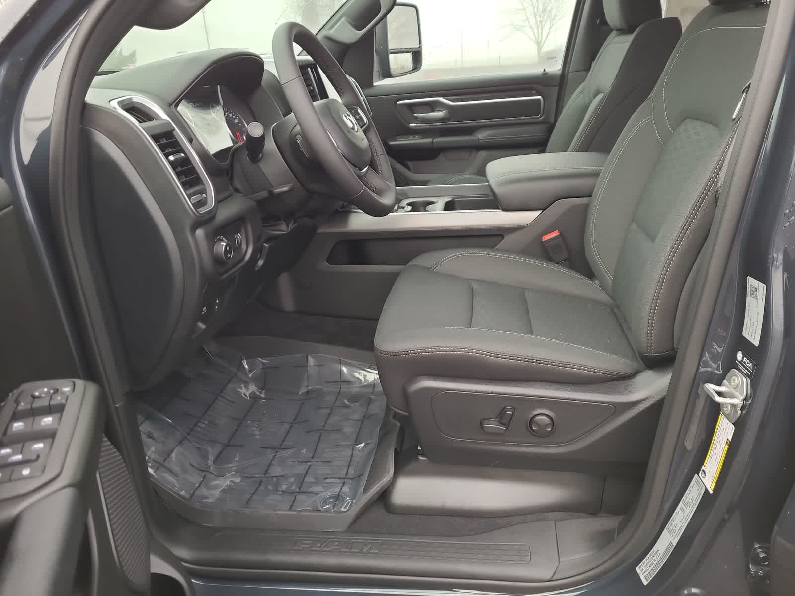 Thumbnail: 2026 RAM 1500 - 19