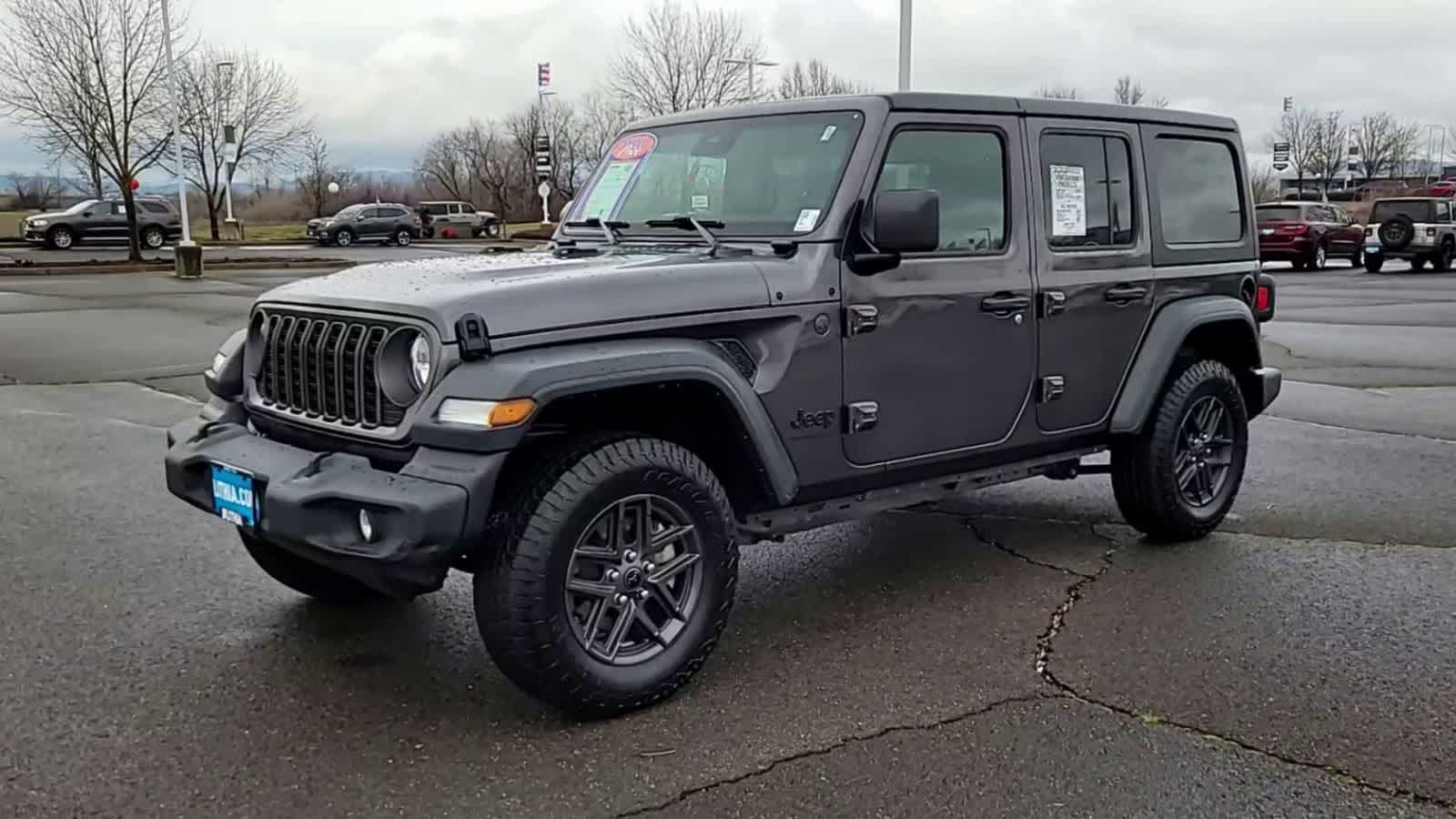 Thumbnail: 2024 Jeep Wrangler - 4