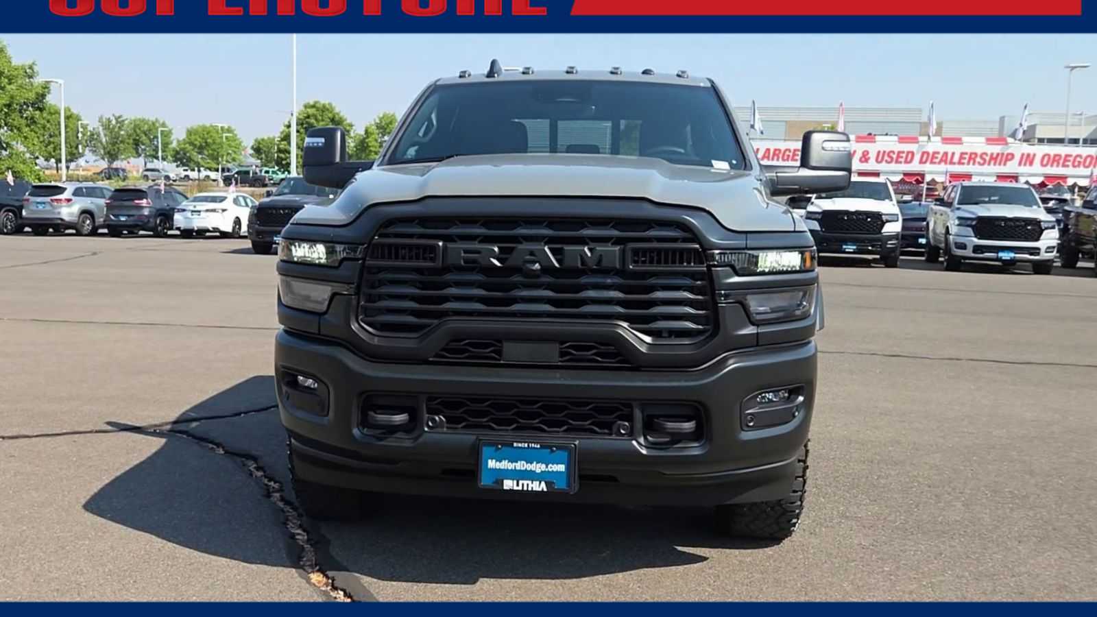 New 2026 Ram 2500 WARLOCK CREW CAB 4X4 6'4 BOX Pickup