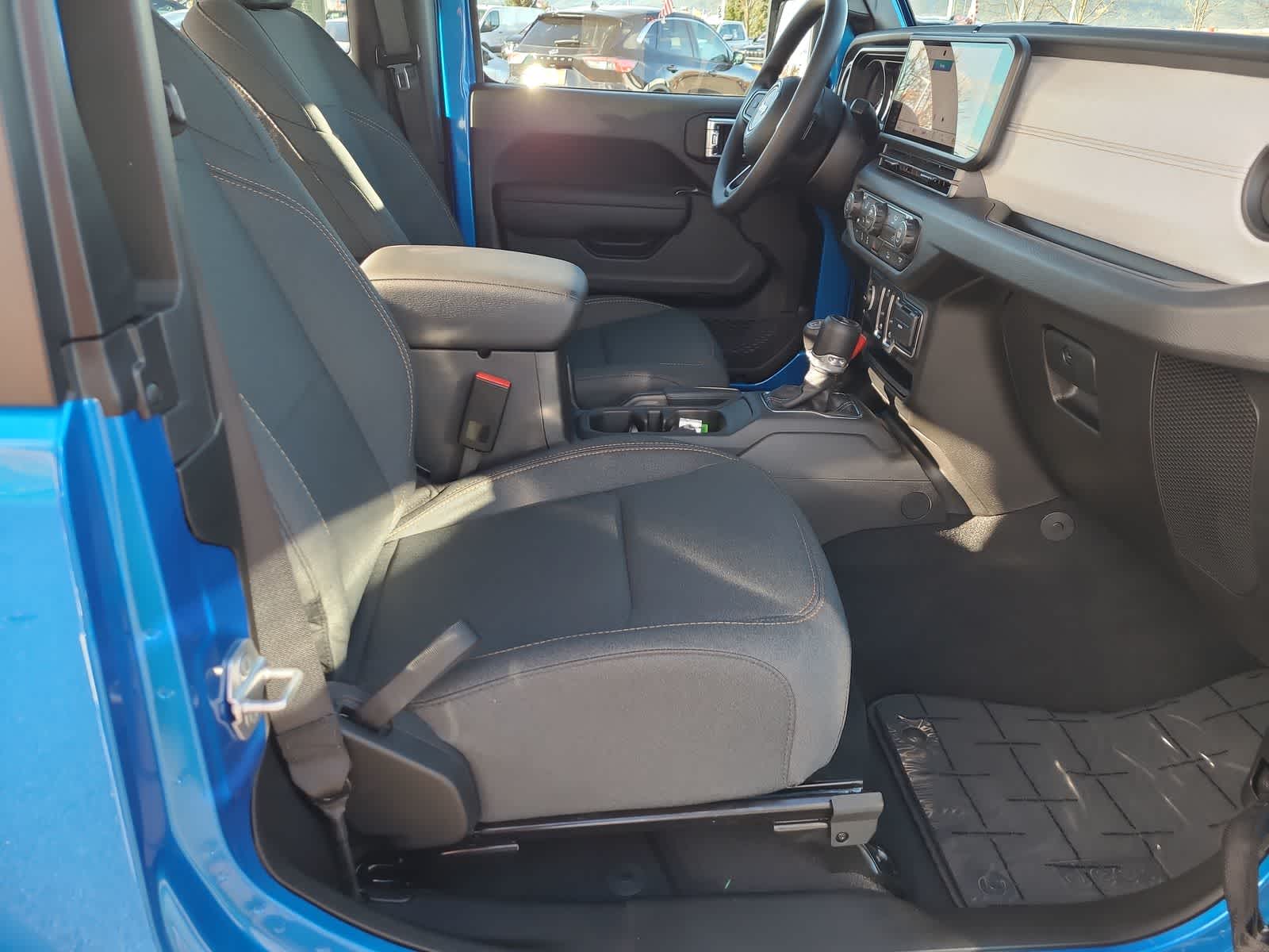 Thumbnail: 2026 Jeep Wrangler - 22