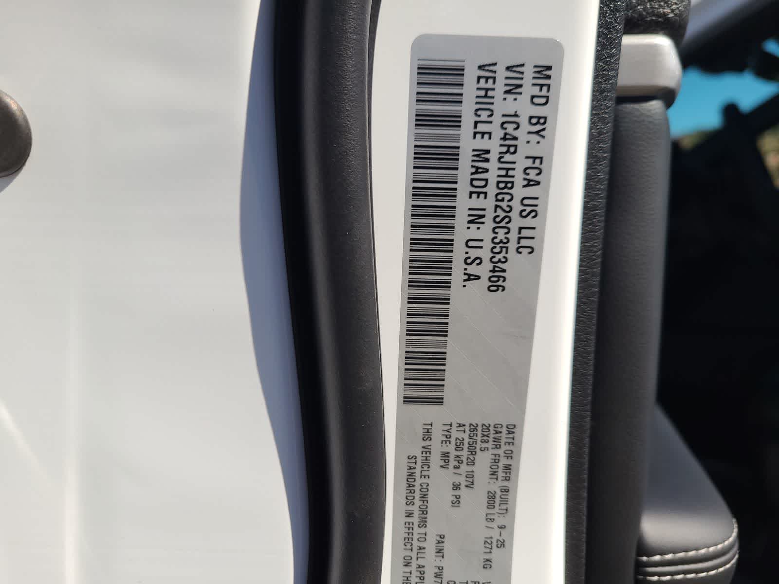 Thumbnail: 2025 Jeep Grand Cherokee - 29