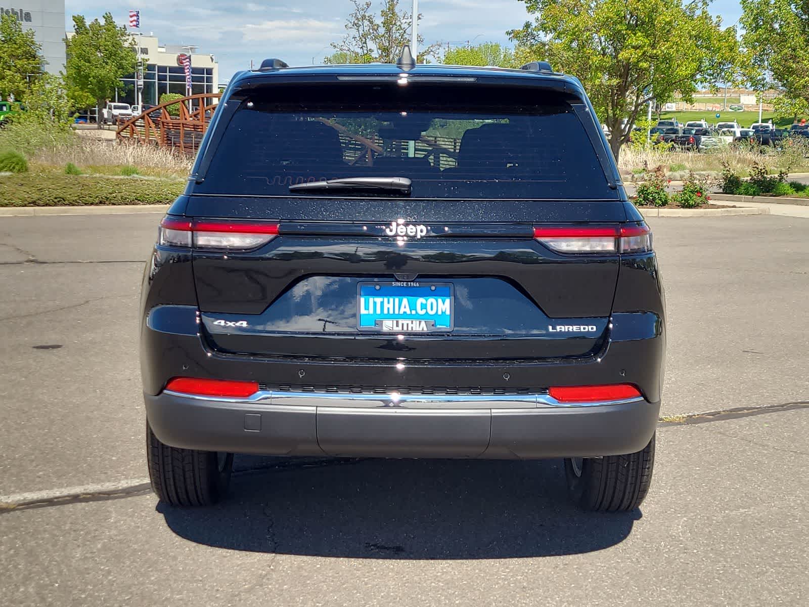 Thumbnail: 2026 Jeep Grand Cherokee - 13