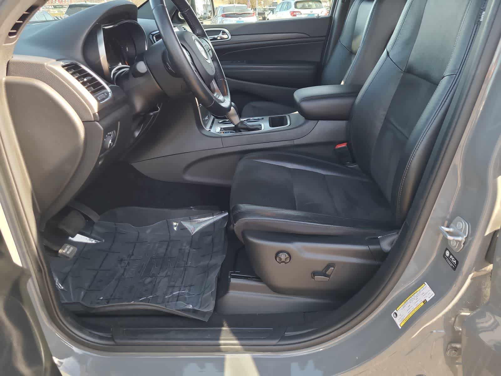 Thumbnail: 2021 Jeep Grand Cherokee - 19