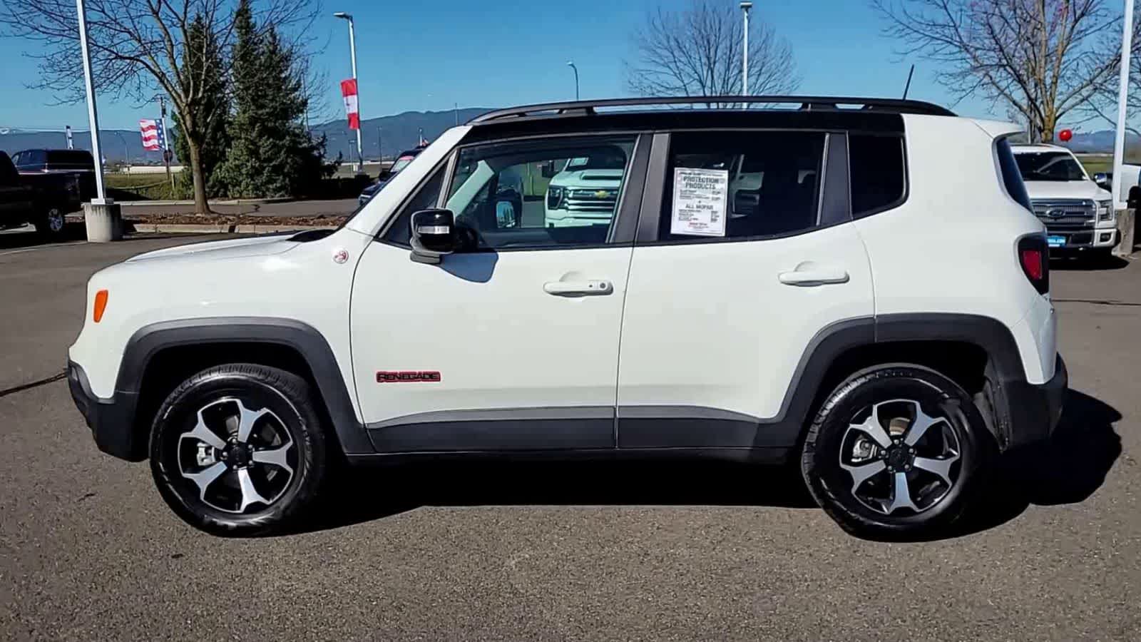 Thumbnail: 2022 Jeep Renegade - 5