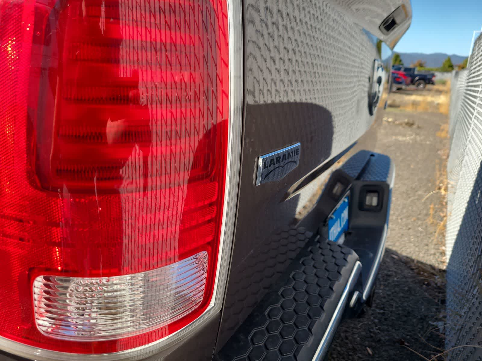 2018 Ram 1500 Laramie photo 3